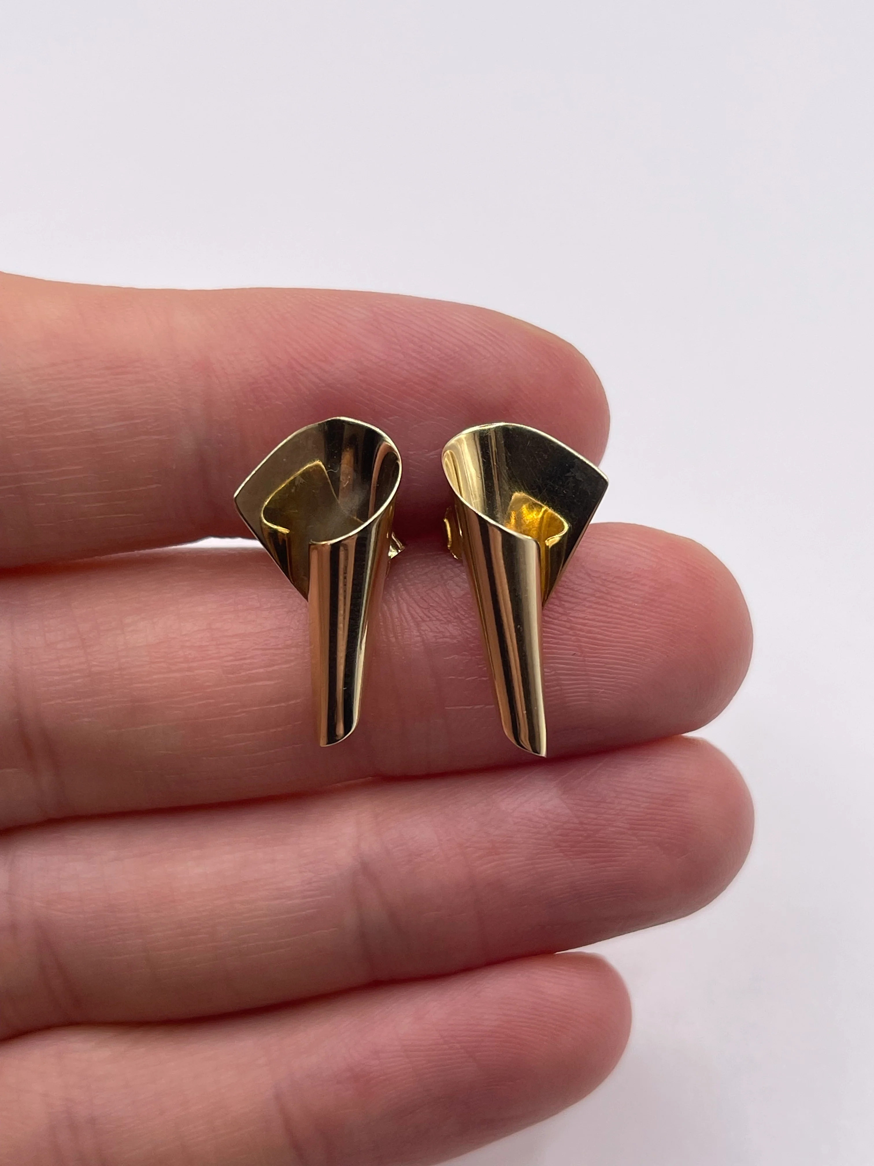 14ct gold earrings