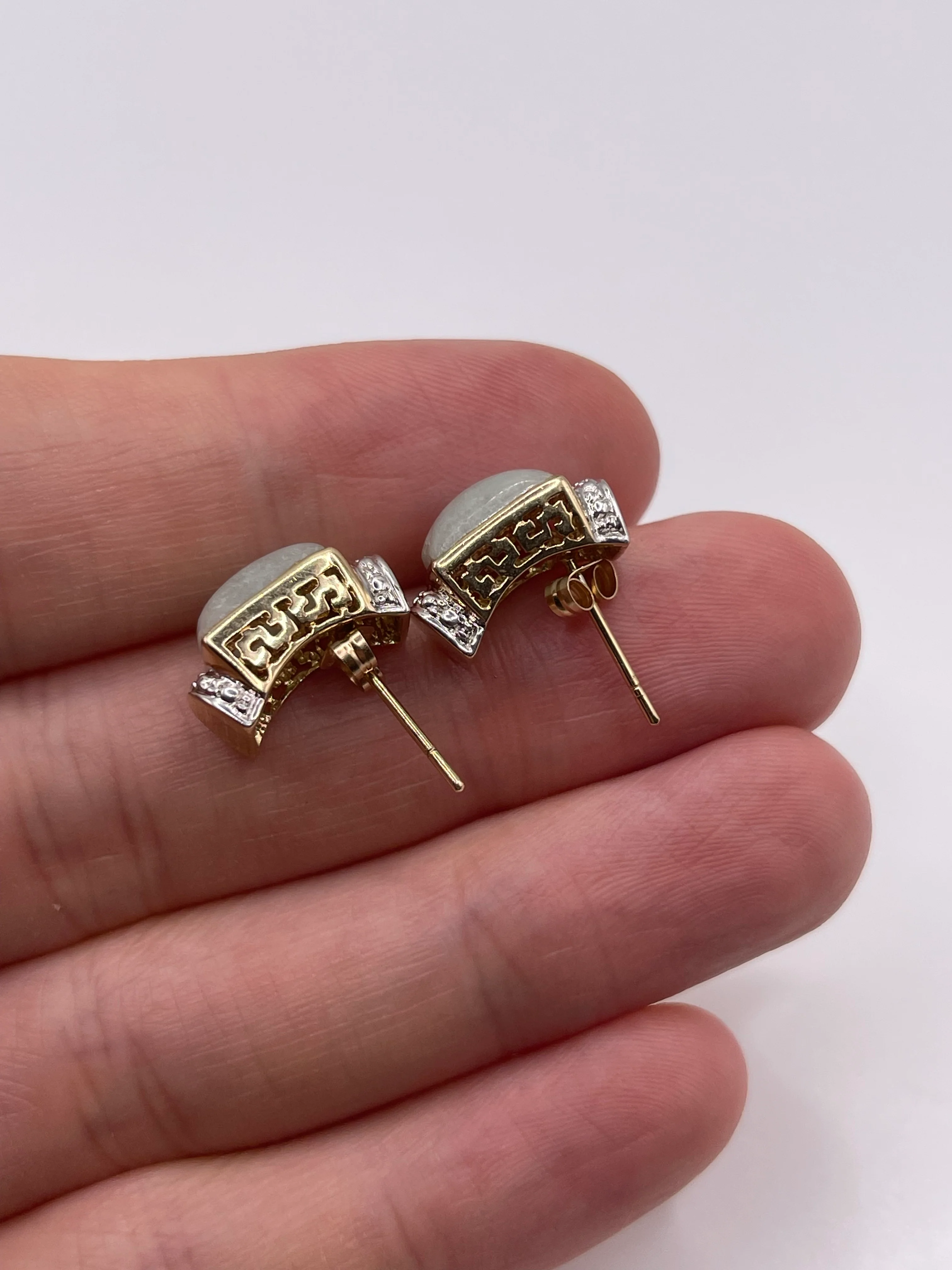 14ct gold jade and diamond earrings - Image 3