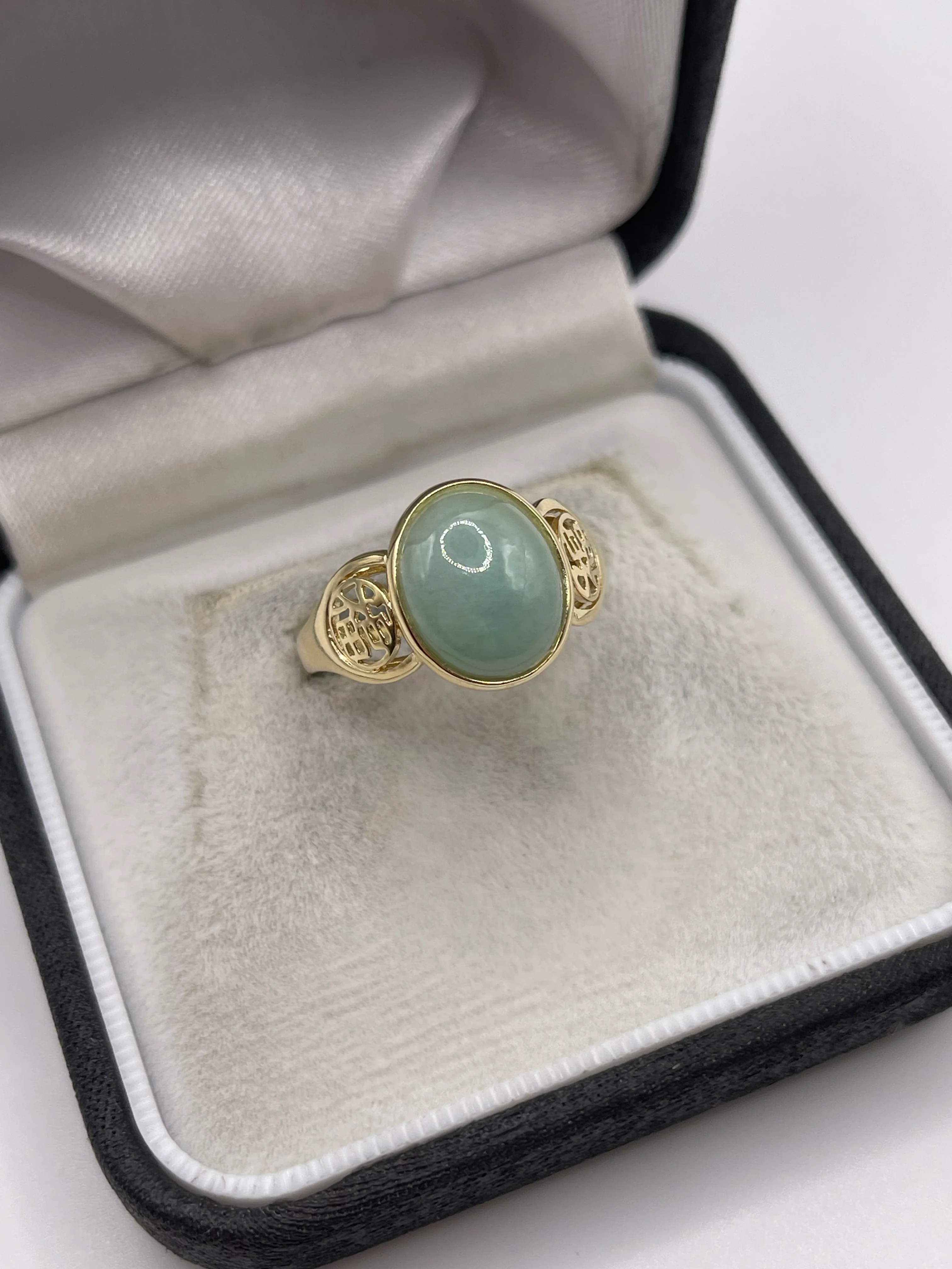 14ct gold jade ring - Image 2