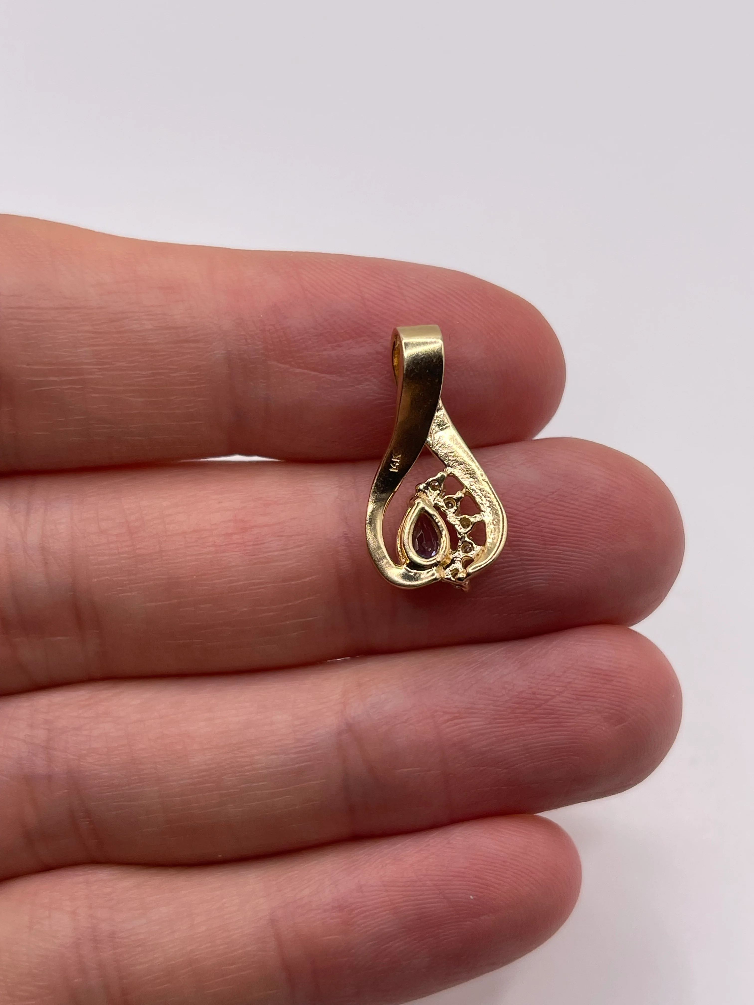 14ct gold tanzanite and diamond pendant - Image 3