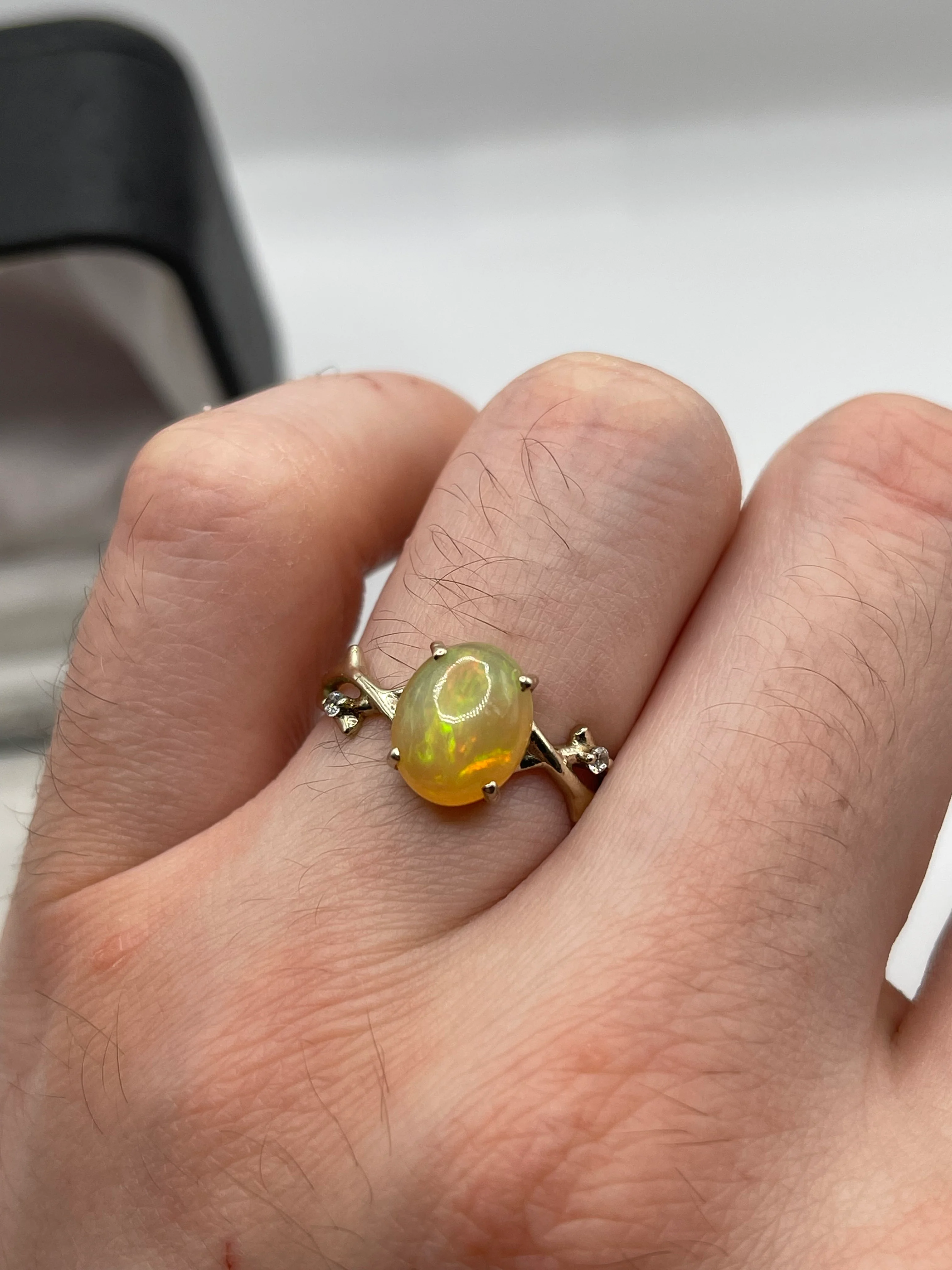 14ct white gold opal and zircon ring - Image 4