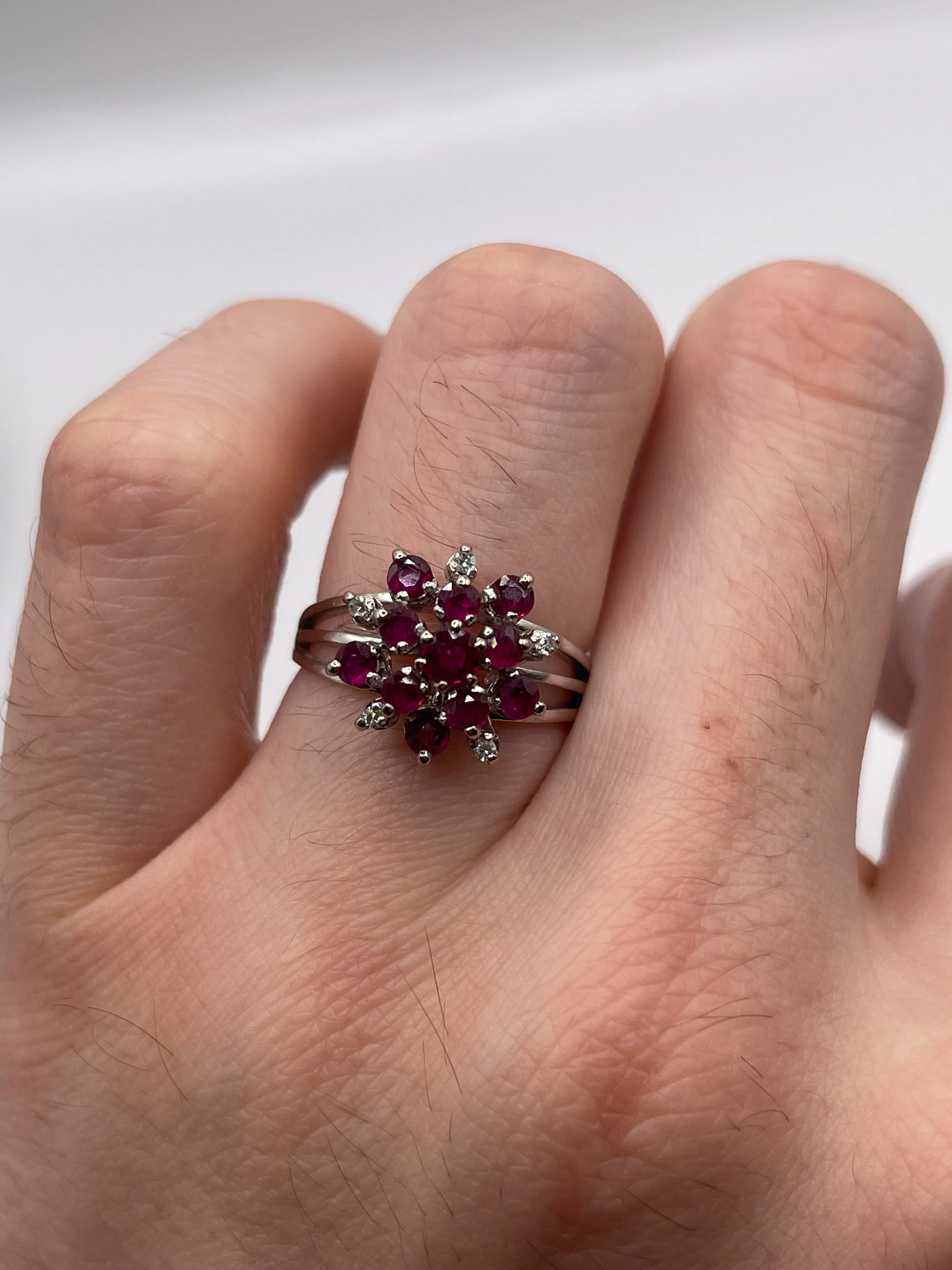 14ct white gold ruby and diamond ring - Image 4