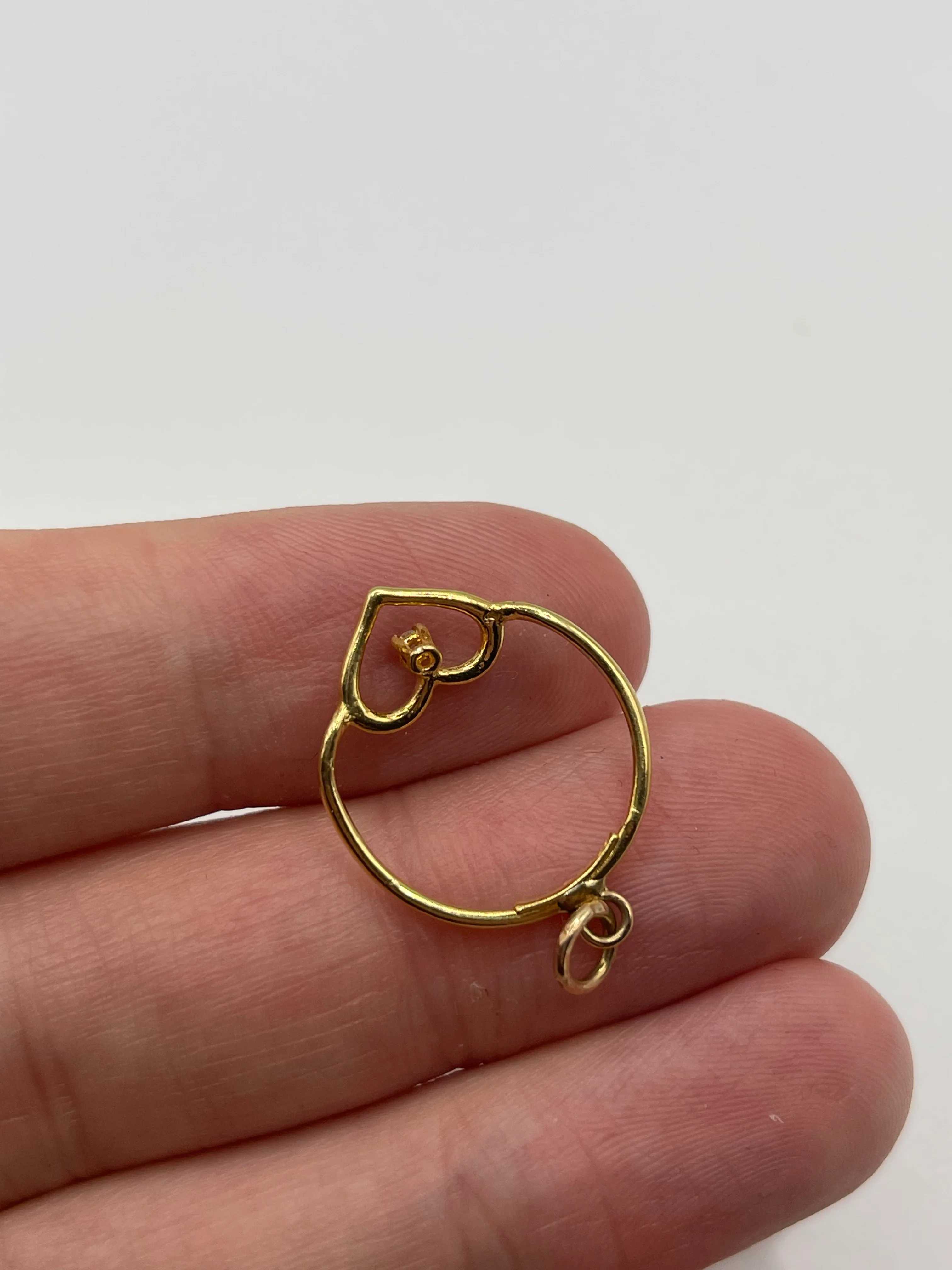 18ct gold diamond heart pendant - Image 2