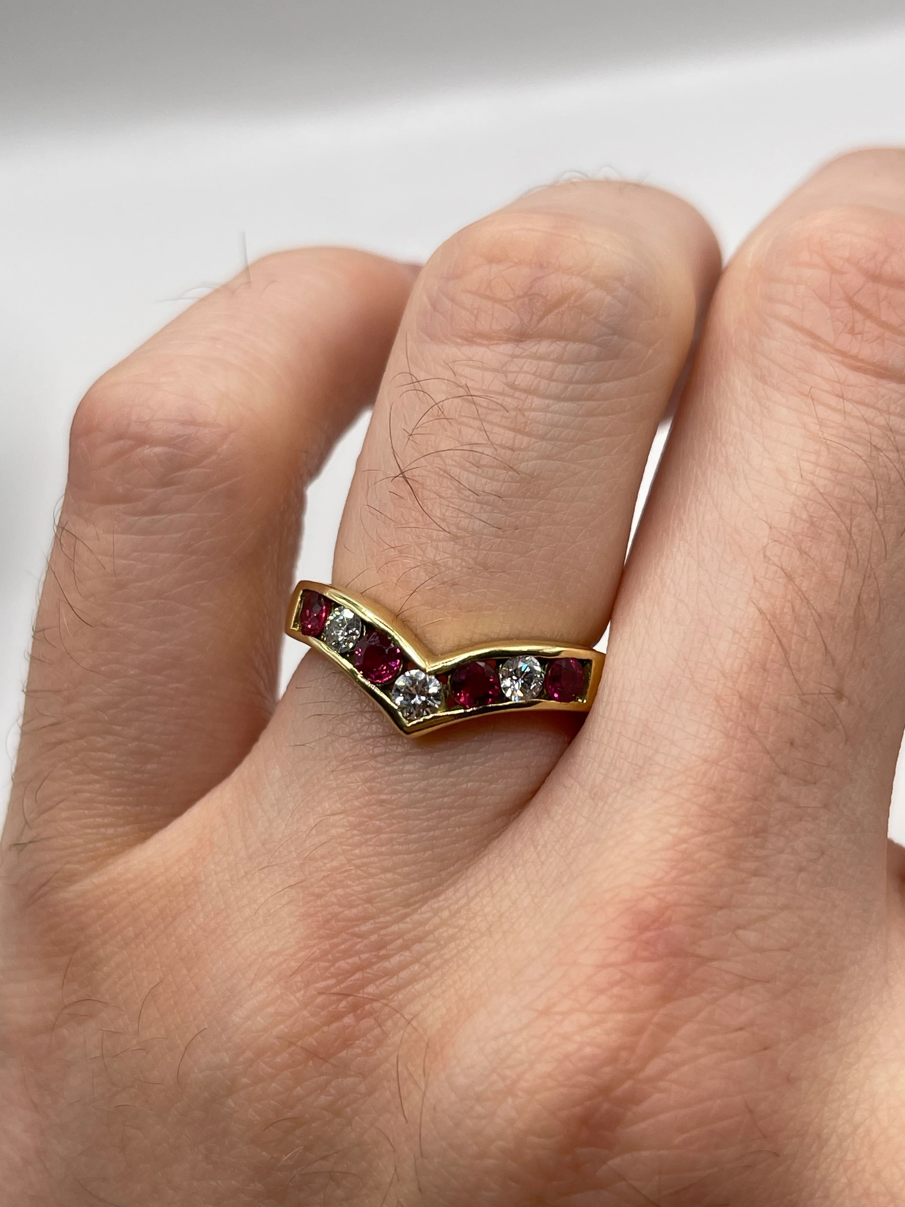 18ct gold ruby and diamond ring - Image 4