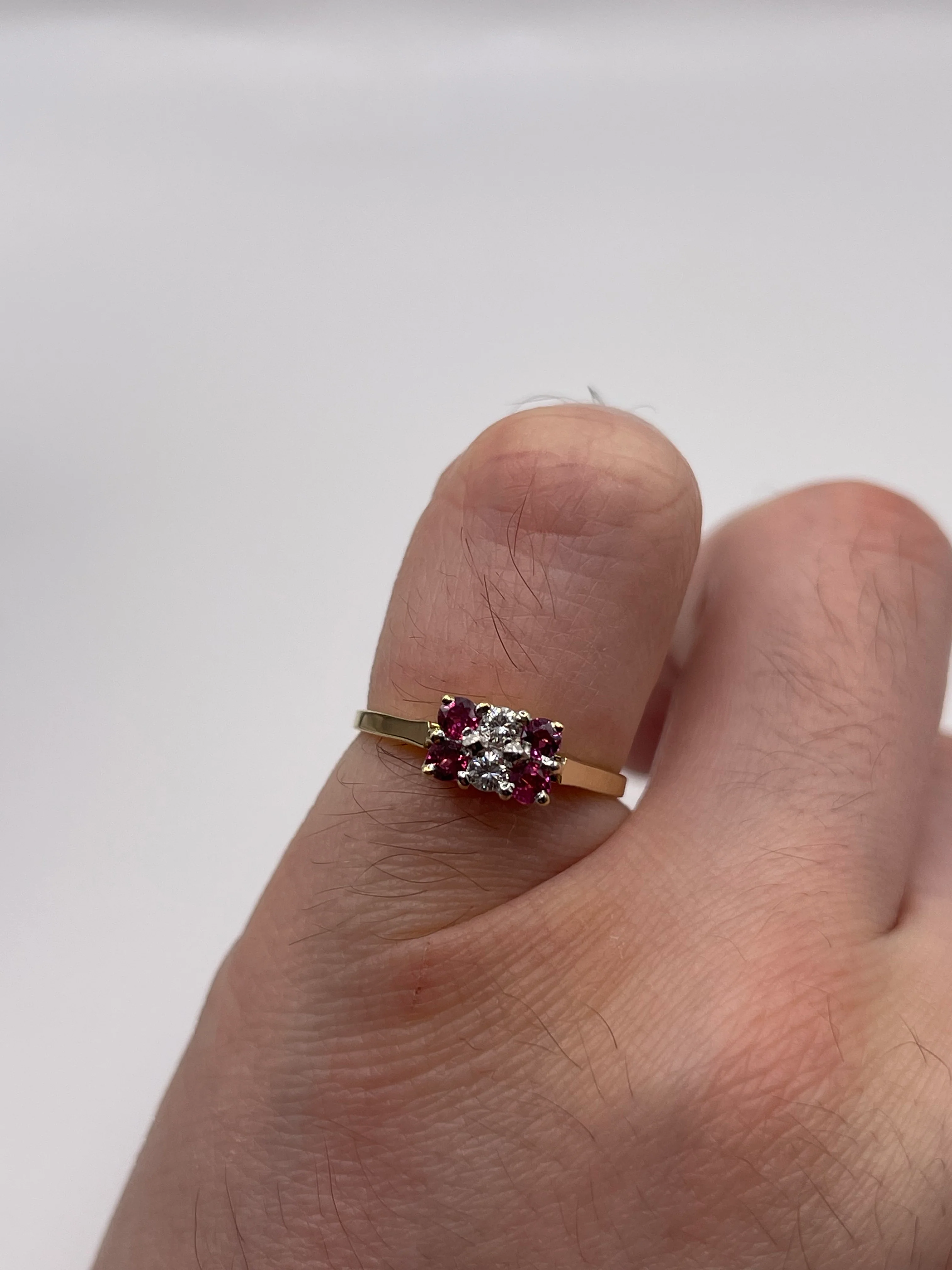 18ct gold ruby and diamond ring - Image 4