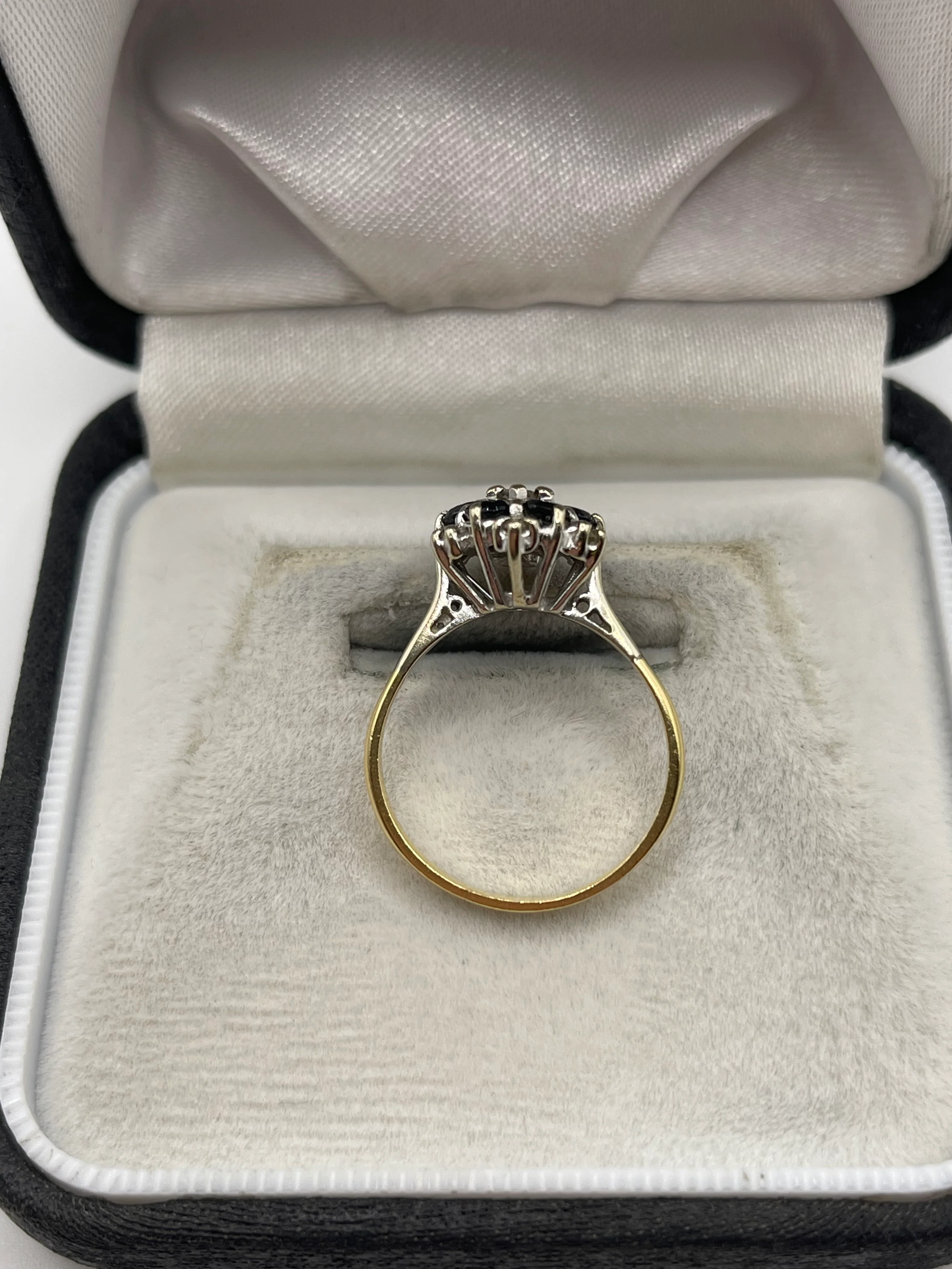 18ct gold sapphire and diamond ring - Image 3