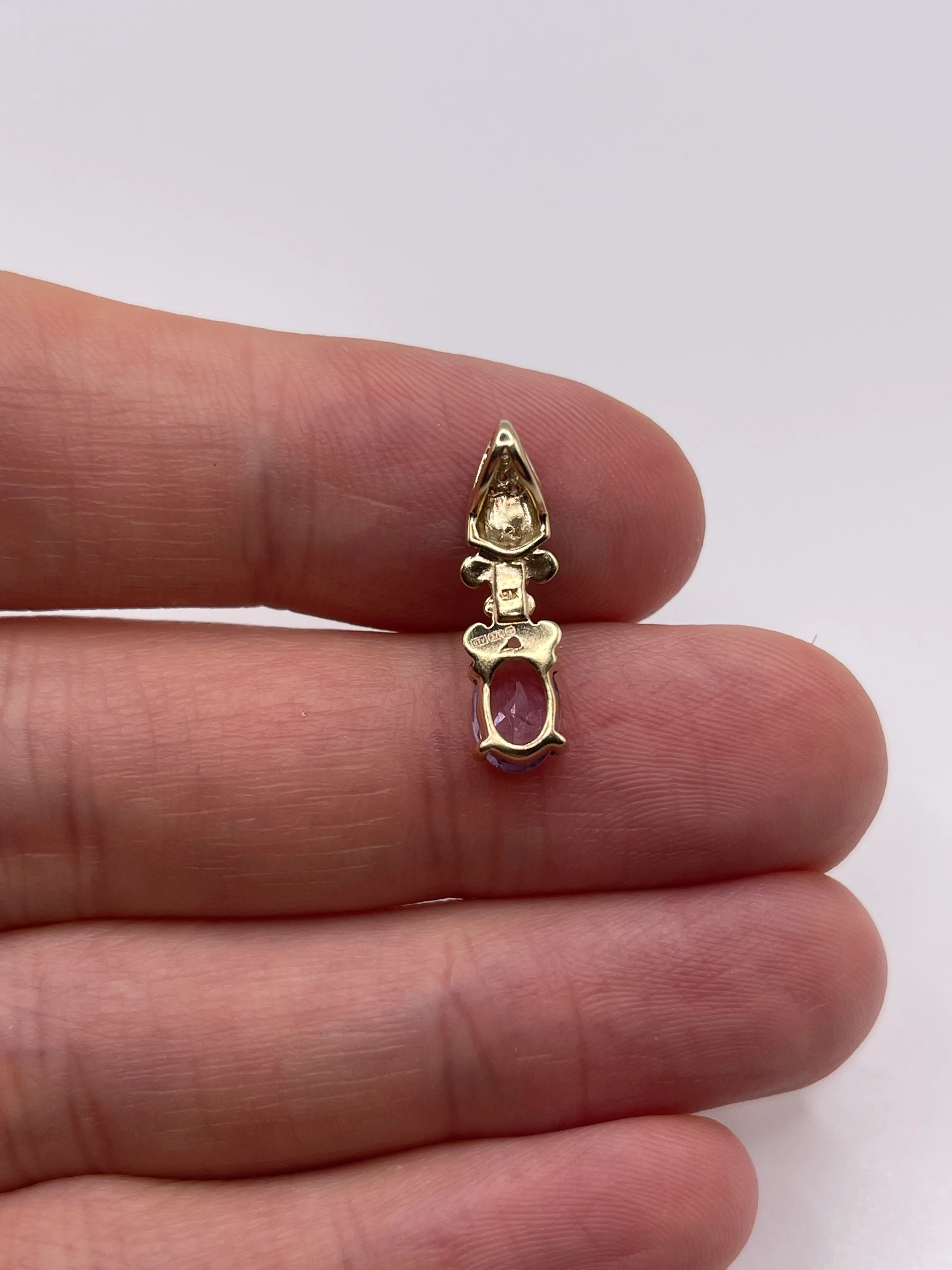 9ct gold amethyst and diamond pendant - Image 2