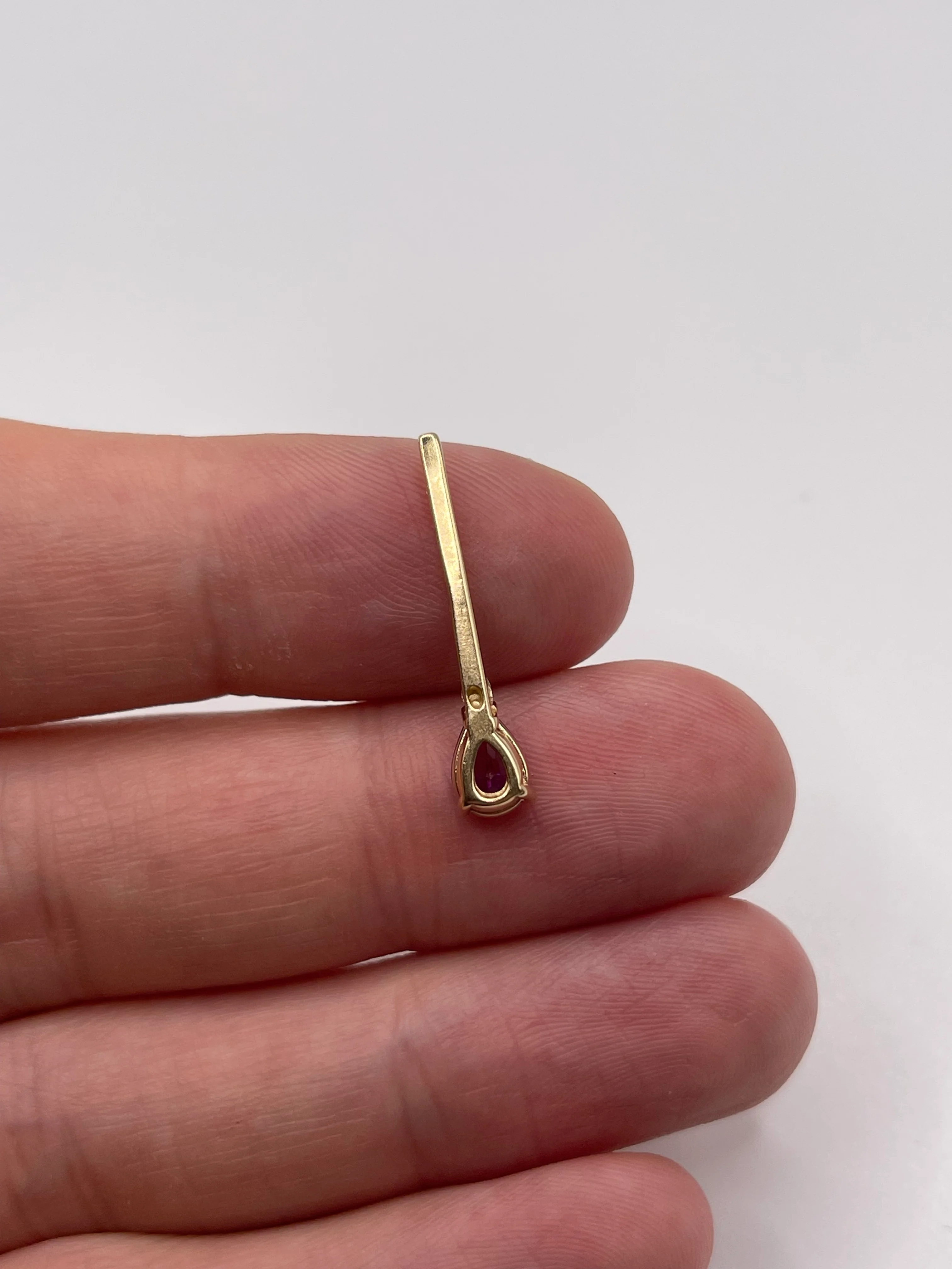 9ct gold amethyst and diamond pendant - Image 3