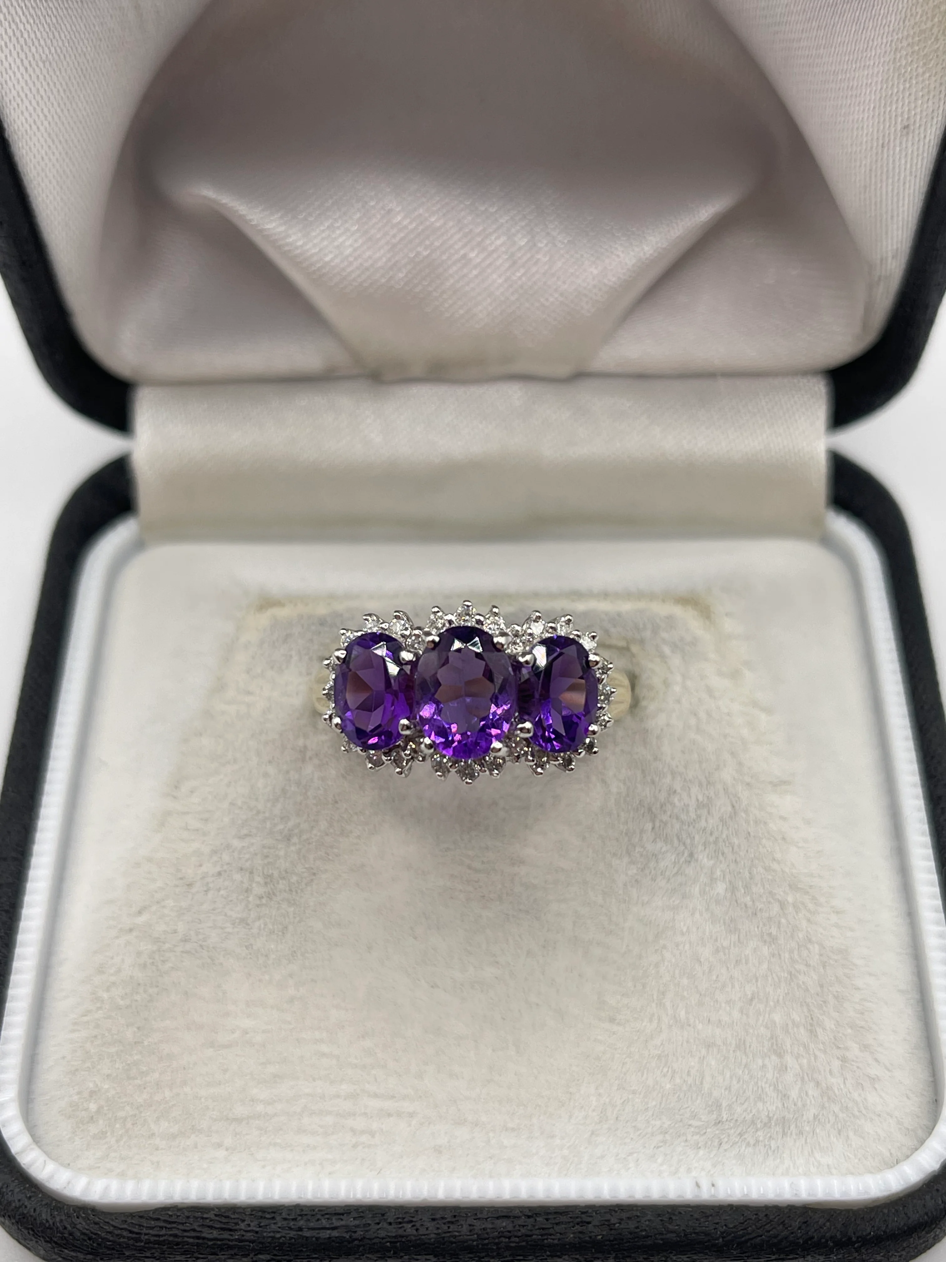 9ct gold amethyst and diamond ring