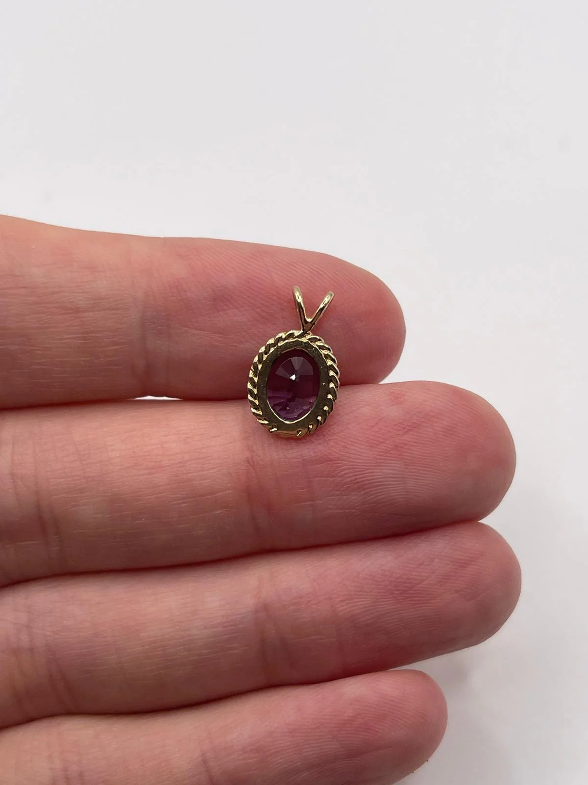 9ct gold amethyst pendant - Image 2