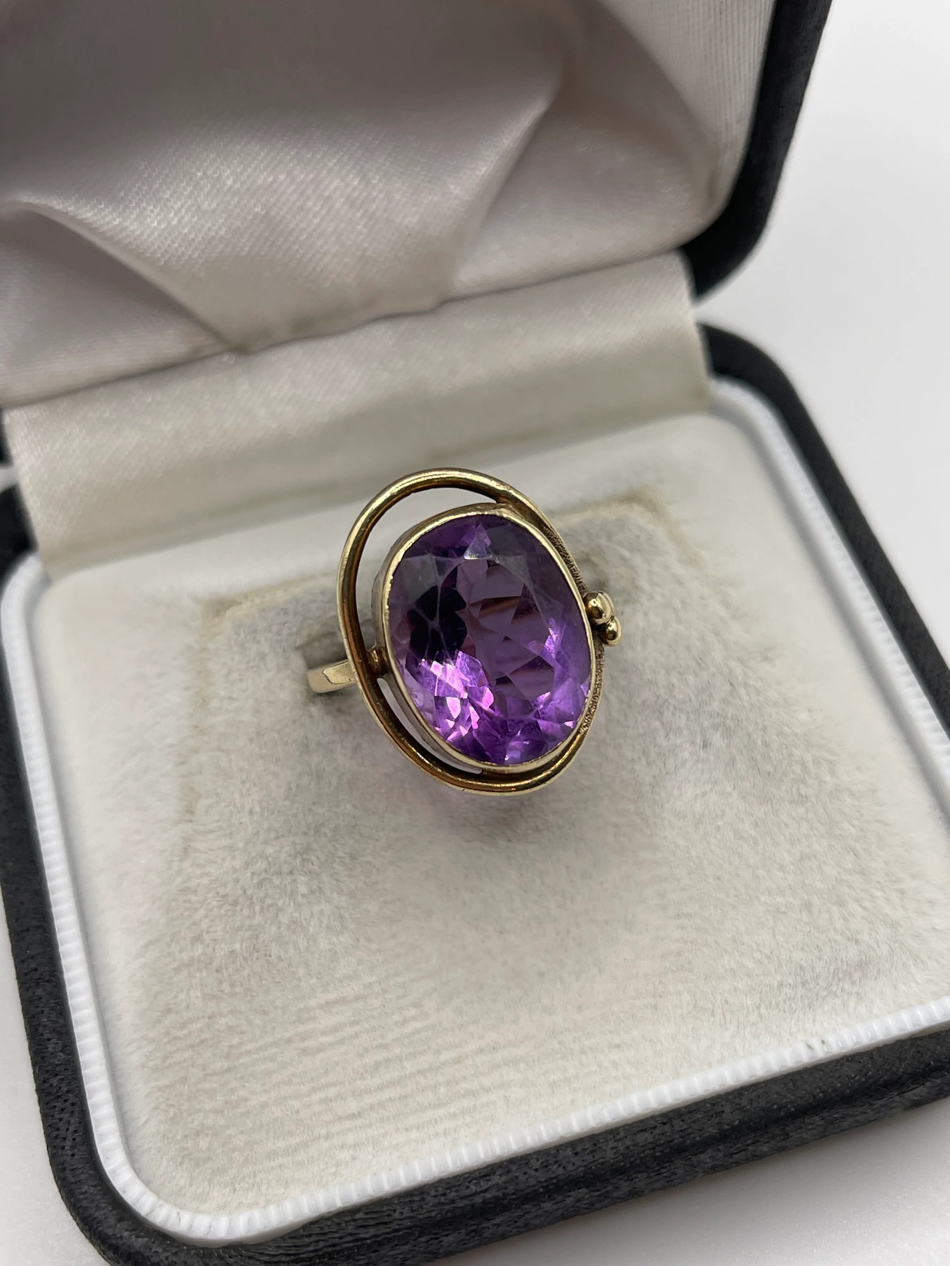 9ct gold amethyst ring - Image 2