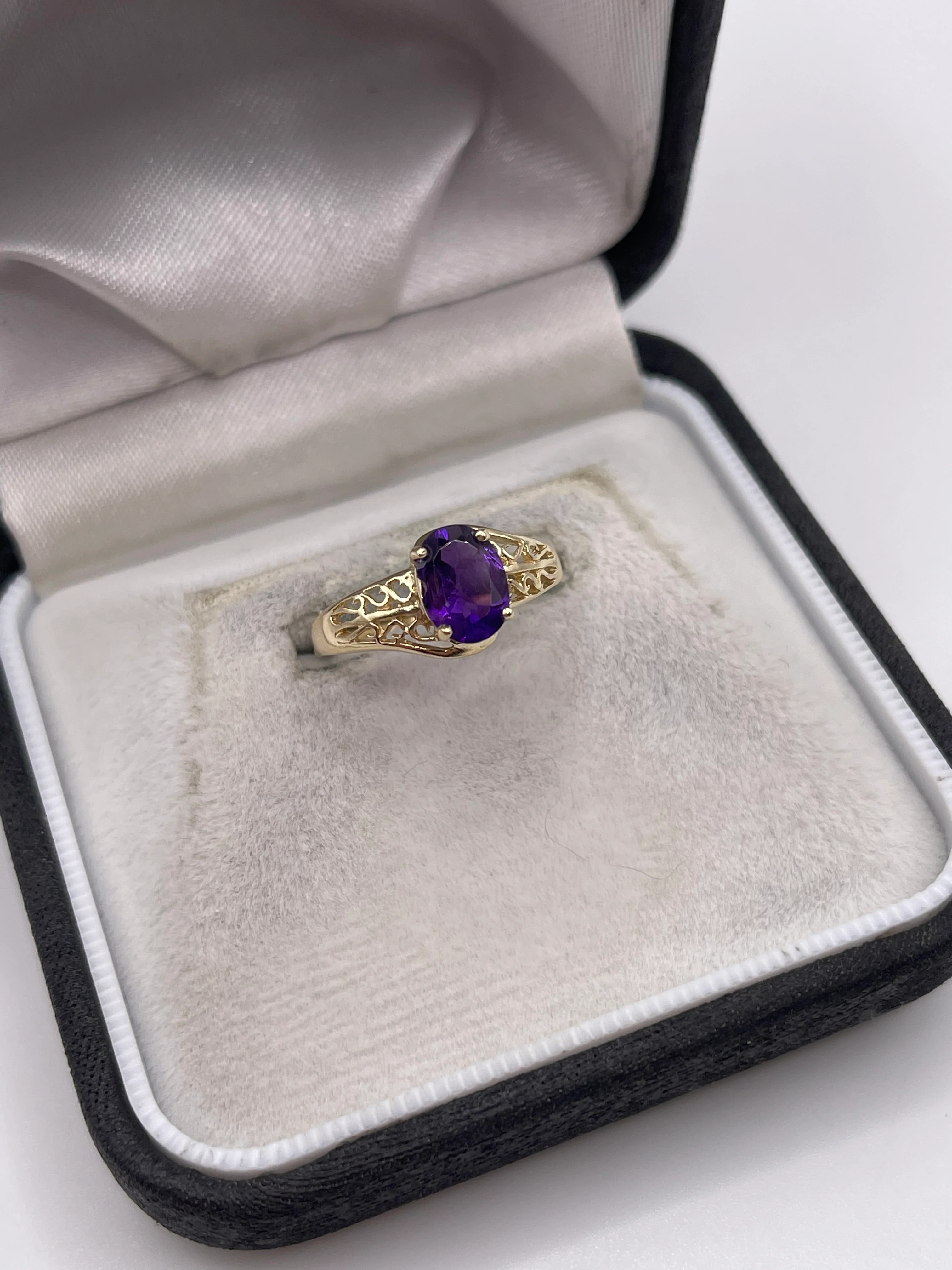 9ct gold amethyst ring - Image 2