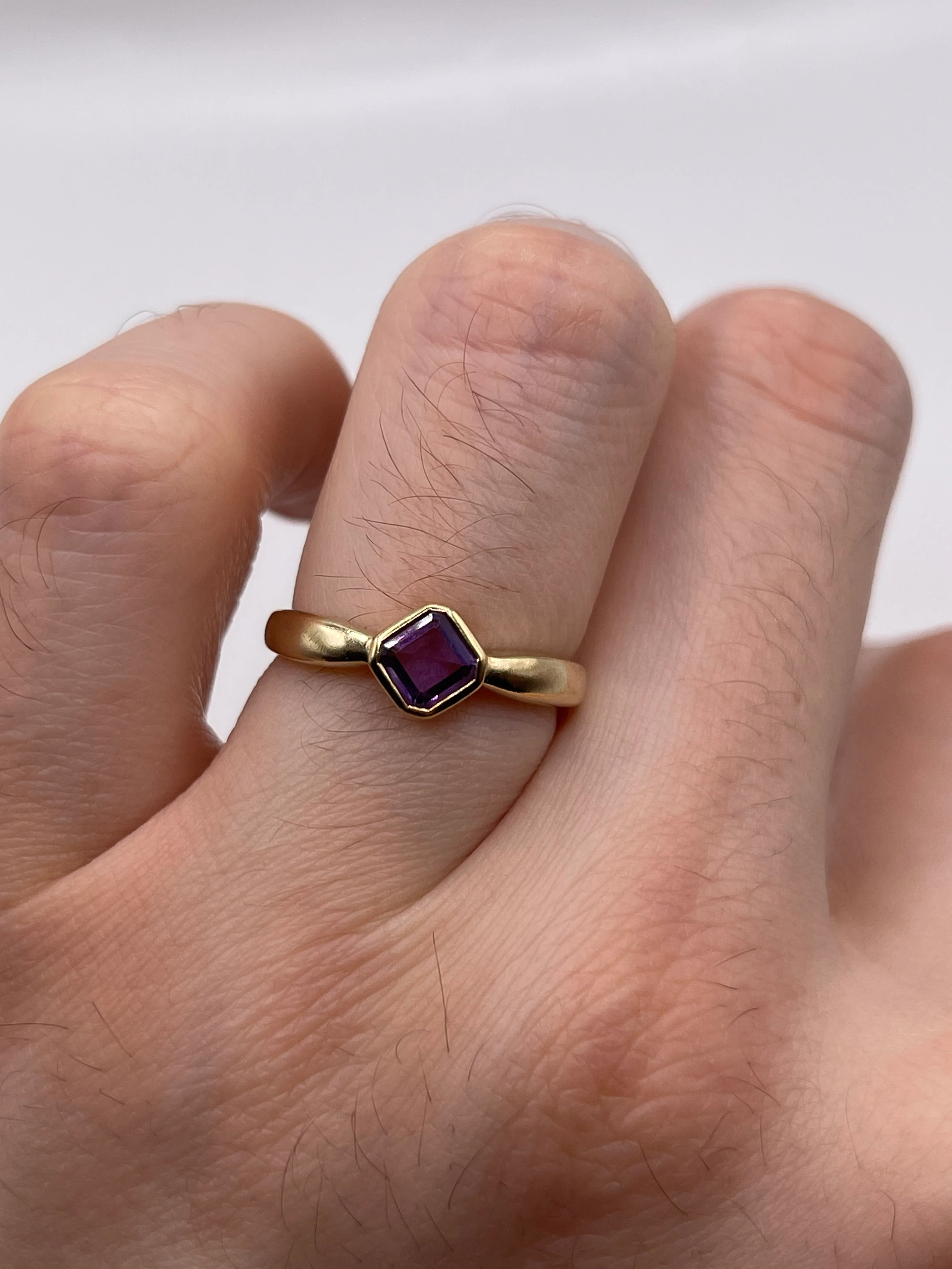 9ct gold amethyst ring - Image 4