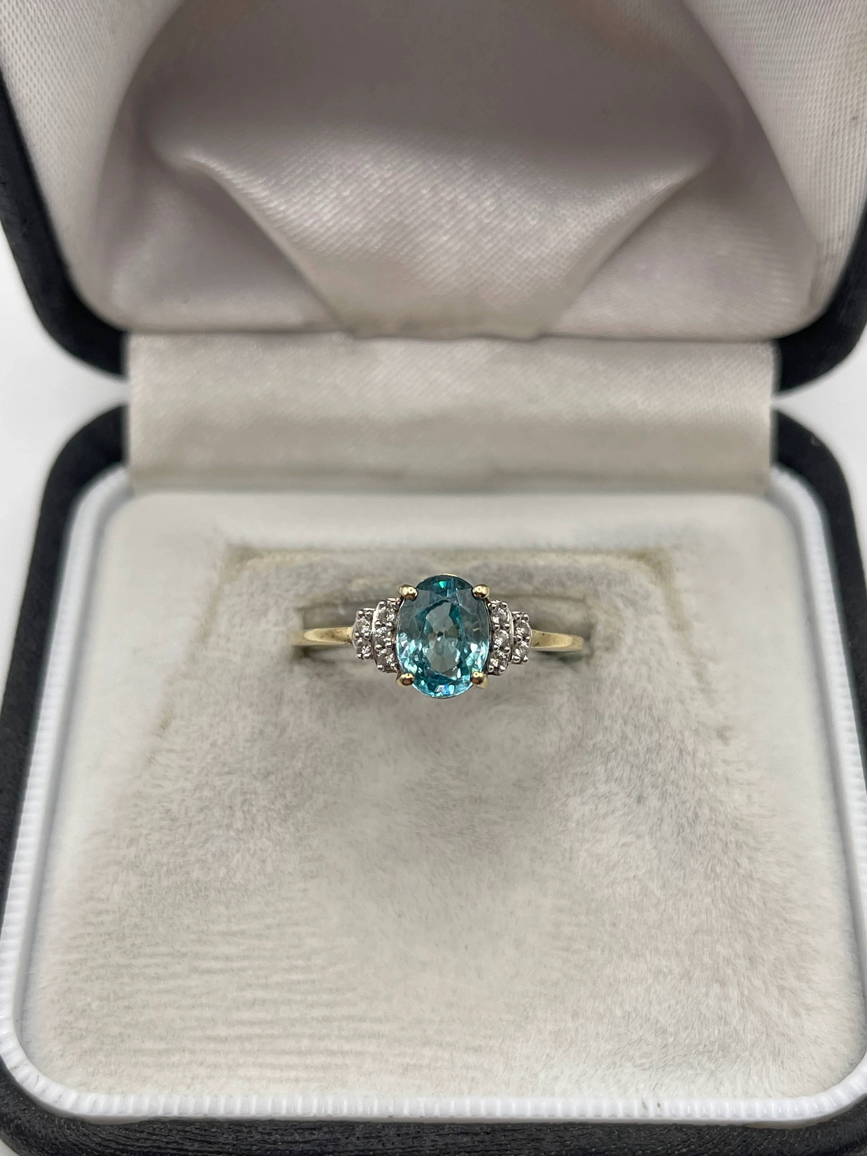 9ct gold blue and white zircon ring