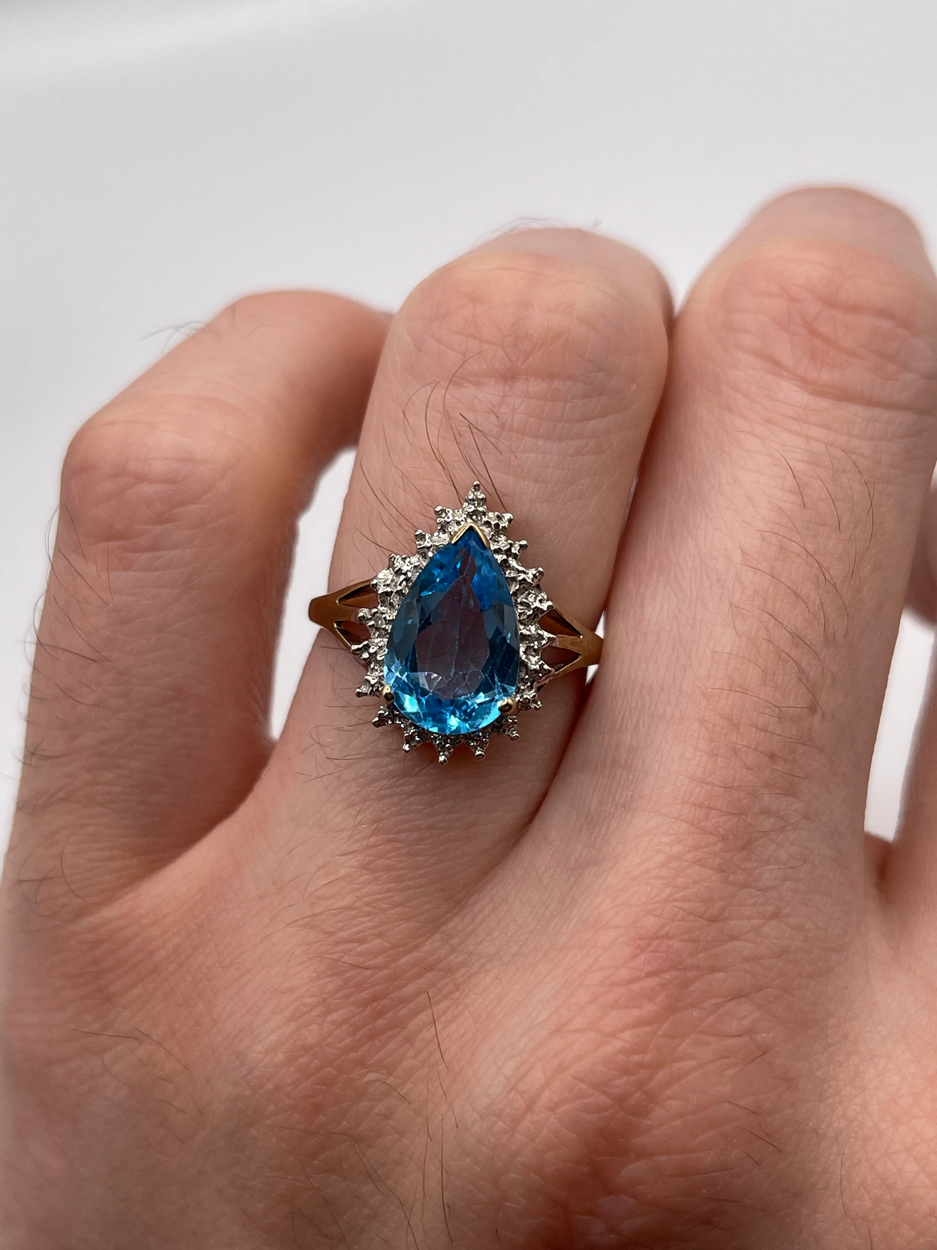 9ct gold blue topaz and diamond ring - Image 4