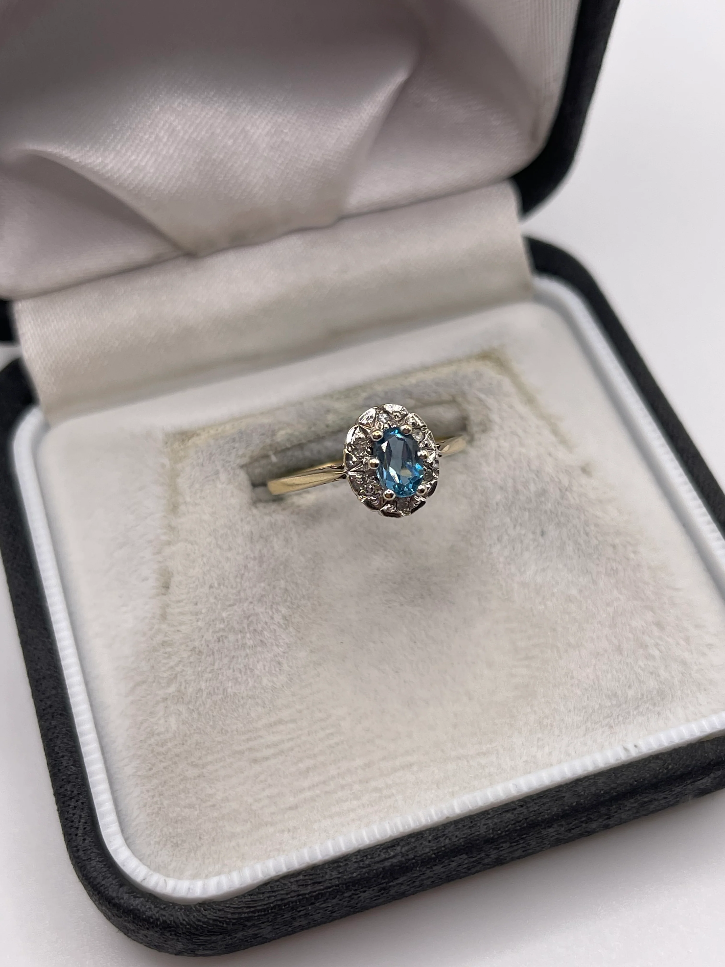 9ct gold blue topaz and diamond ring - Image 2