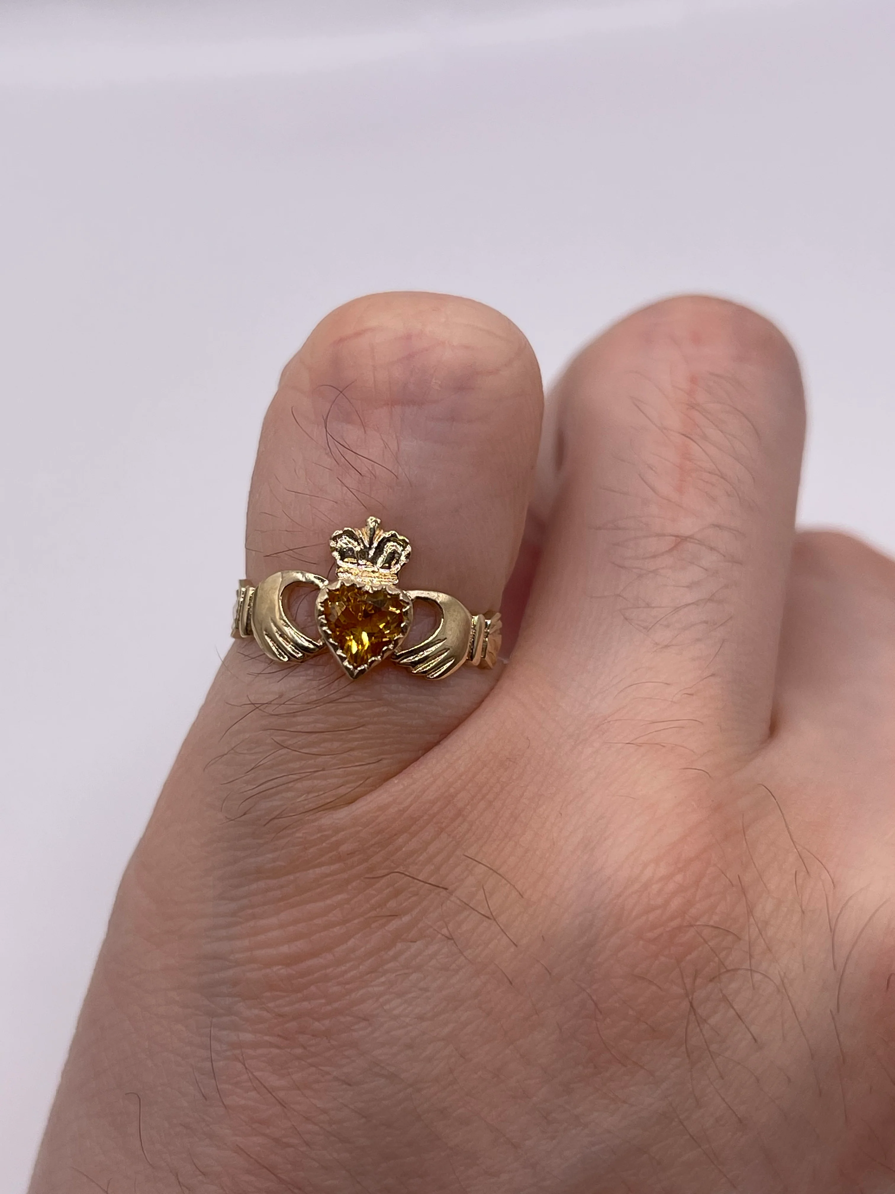 9ct gold citrine claddagh ring - Image 4