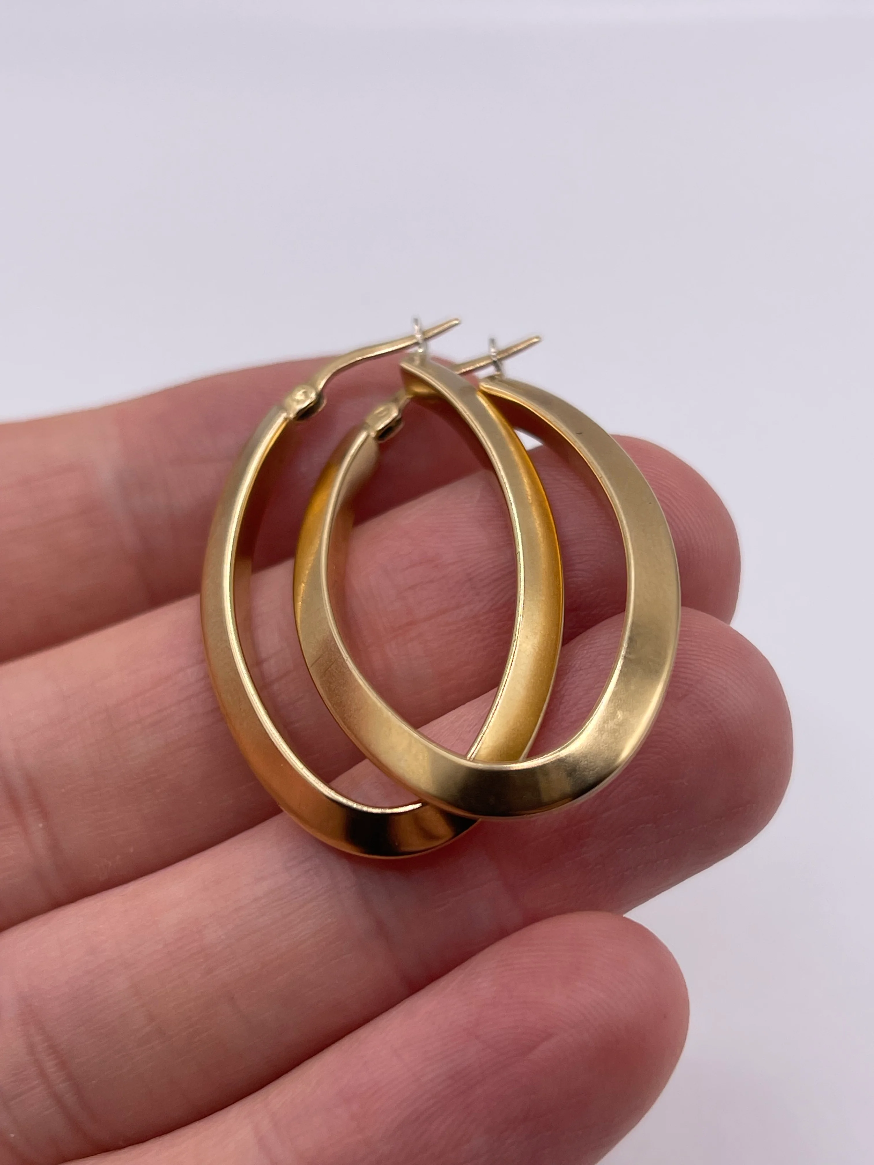 9ct gold creole earrings - Image 2