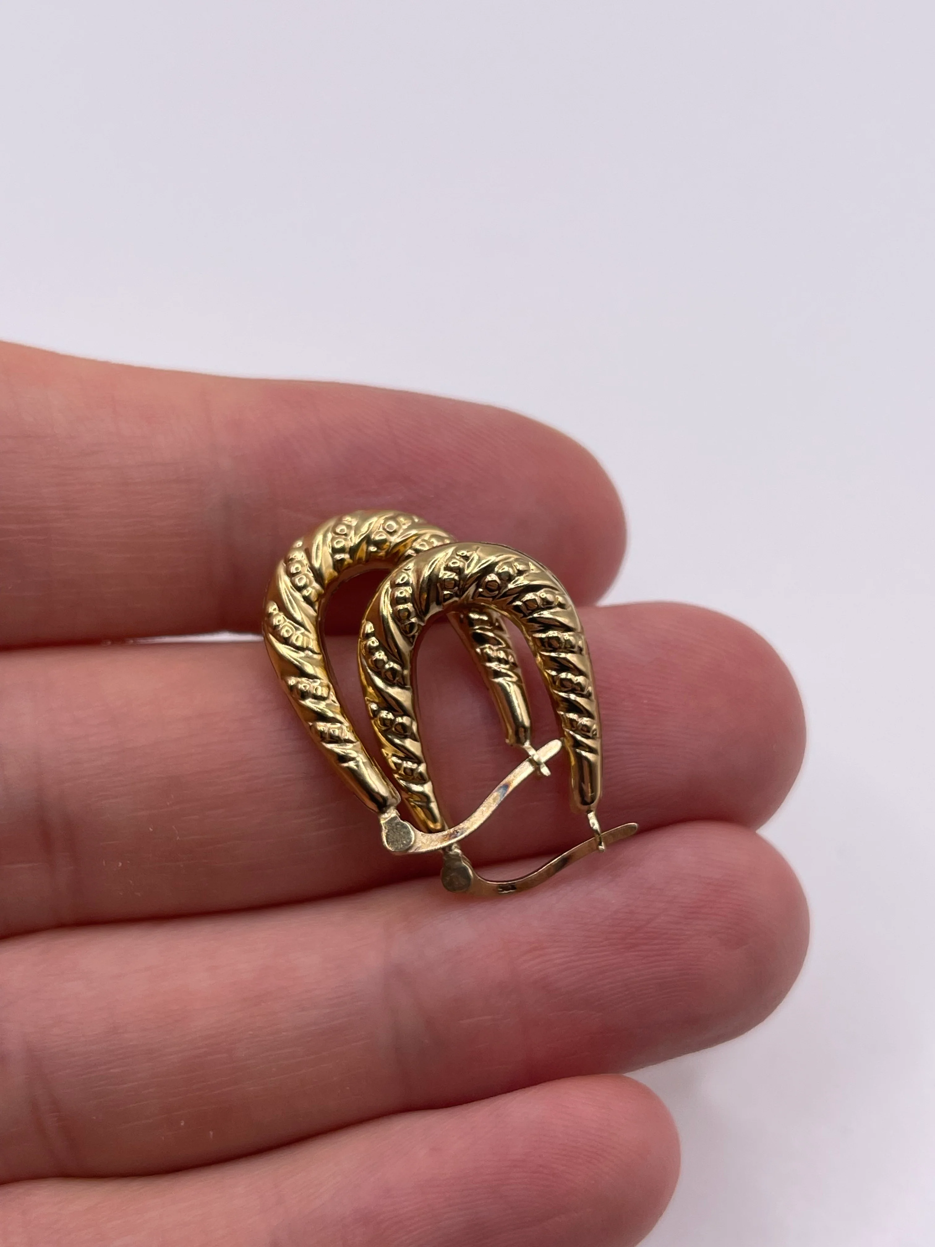 9ct gold creole earrings - Image 3