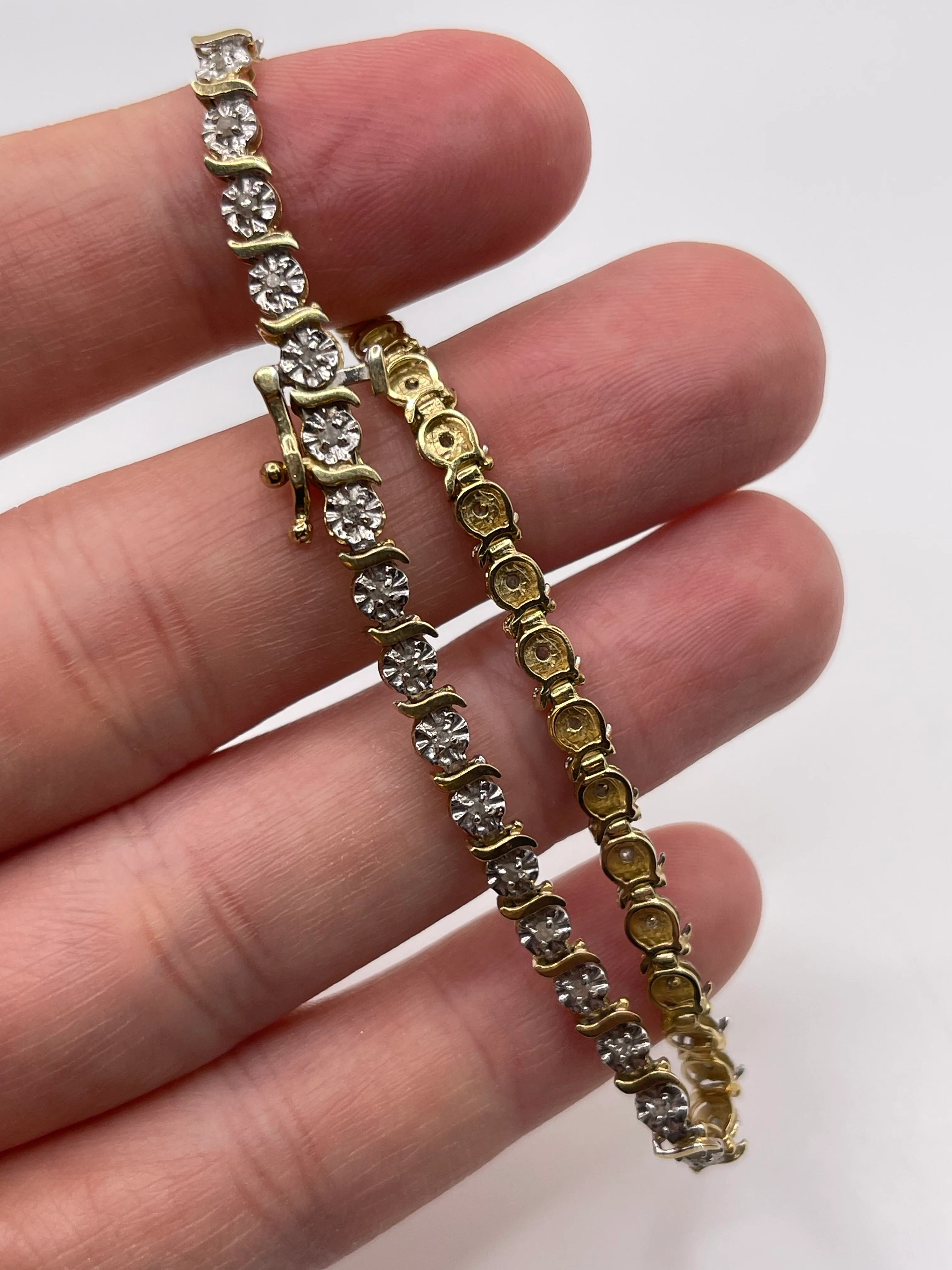 9ct gold diamond bracelet - Image 3