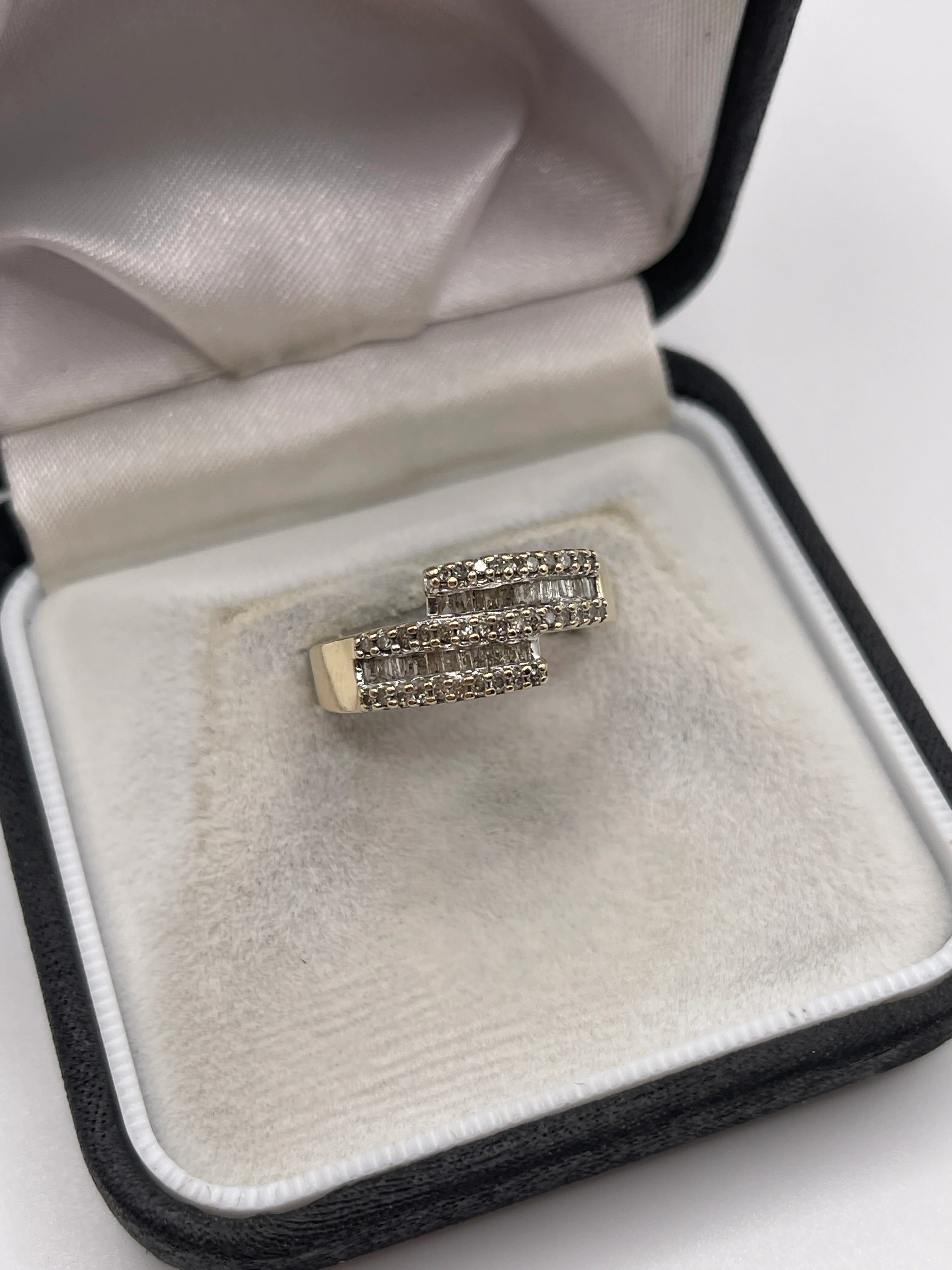 9ct gold 50 point diamond cluster ring - Image 2