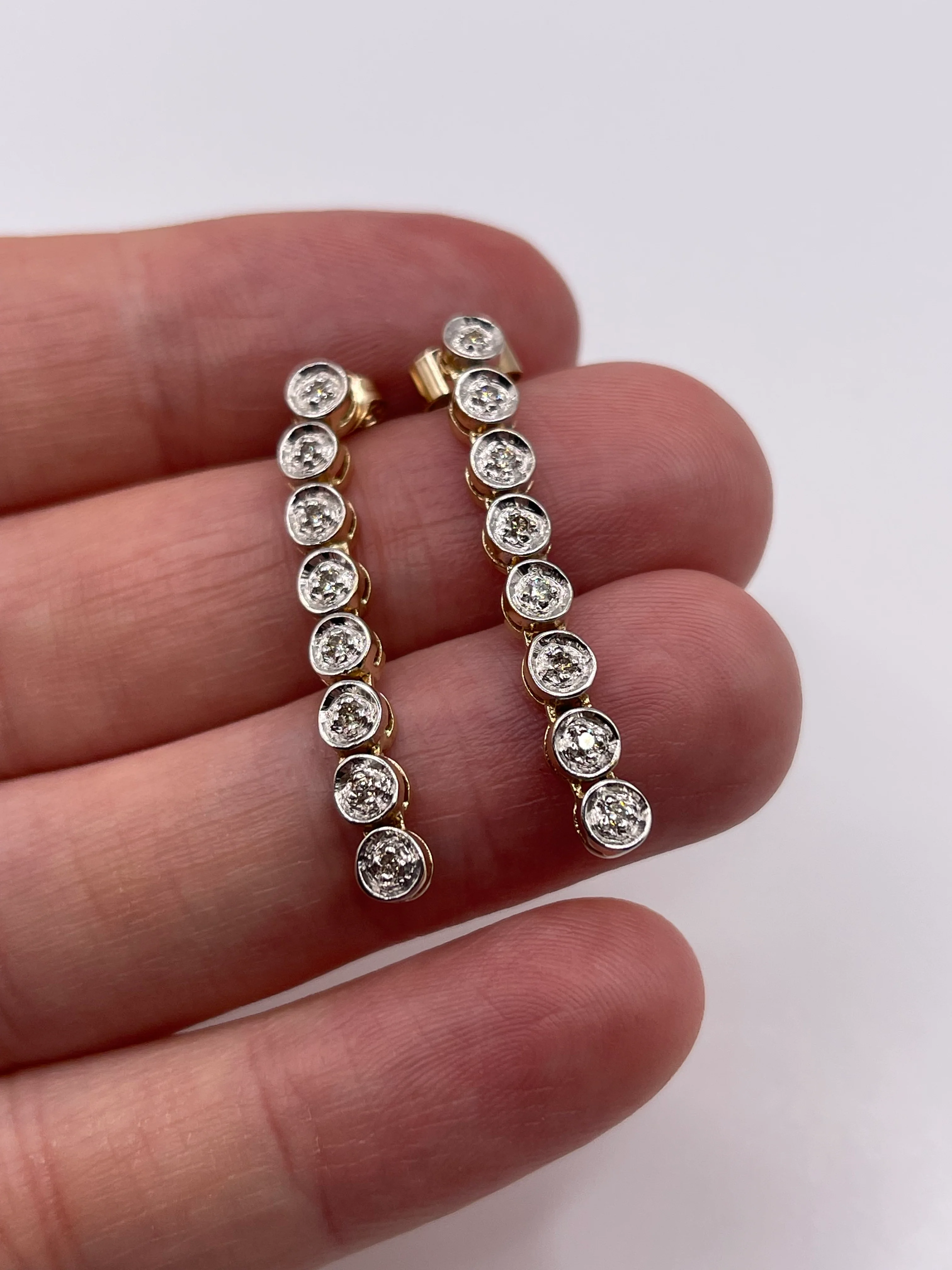 9ct gold diamond earrings - Image 2