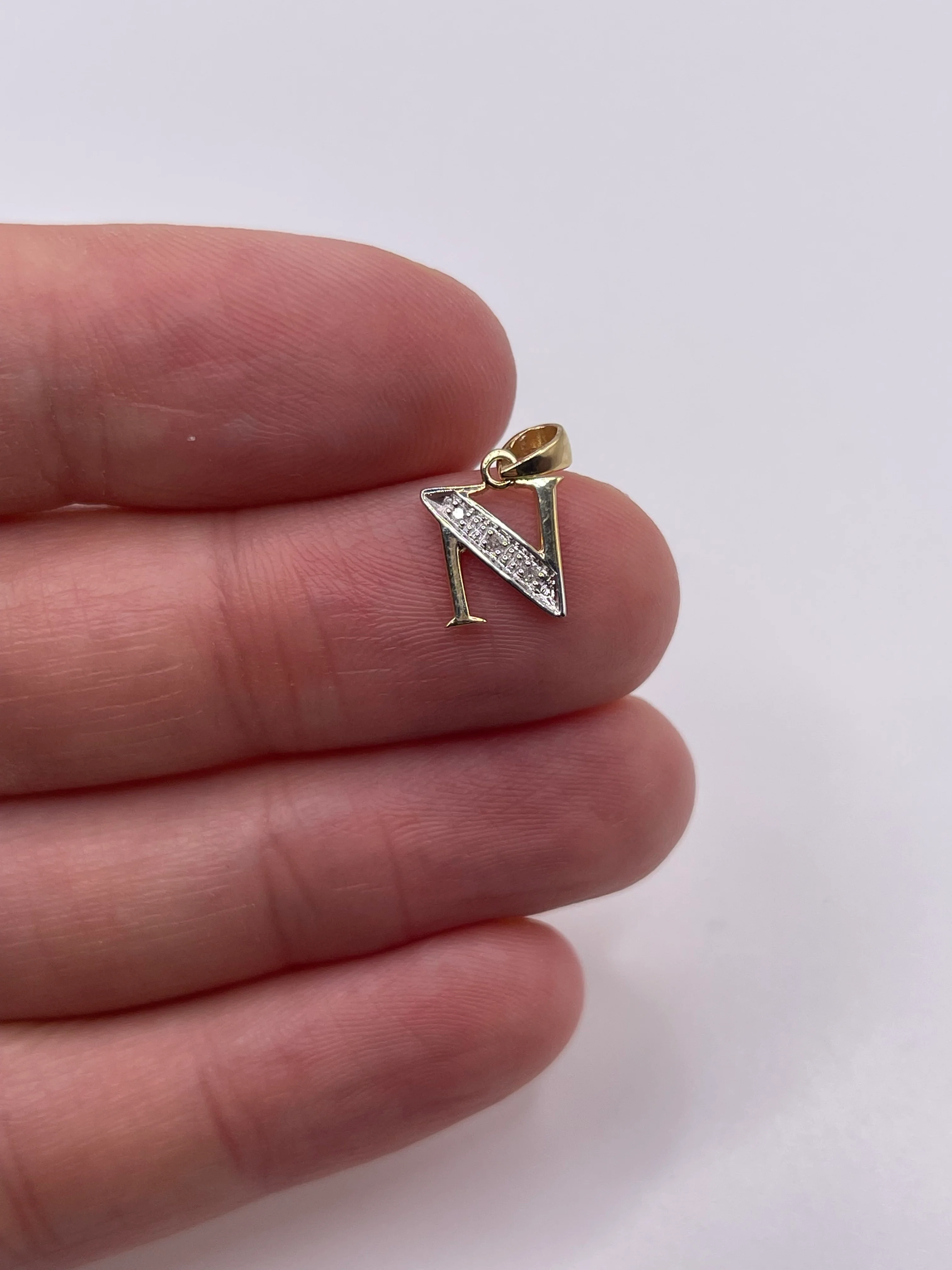 9ct gold diamond initial N pendant
