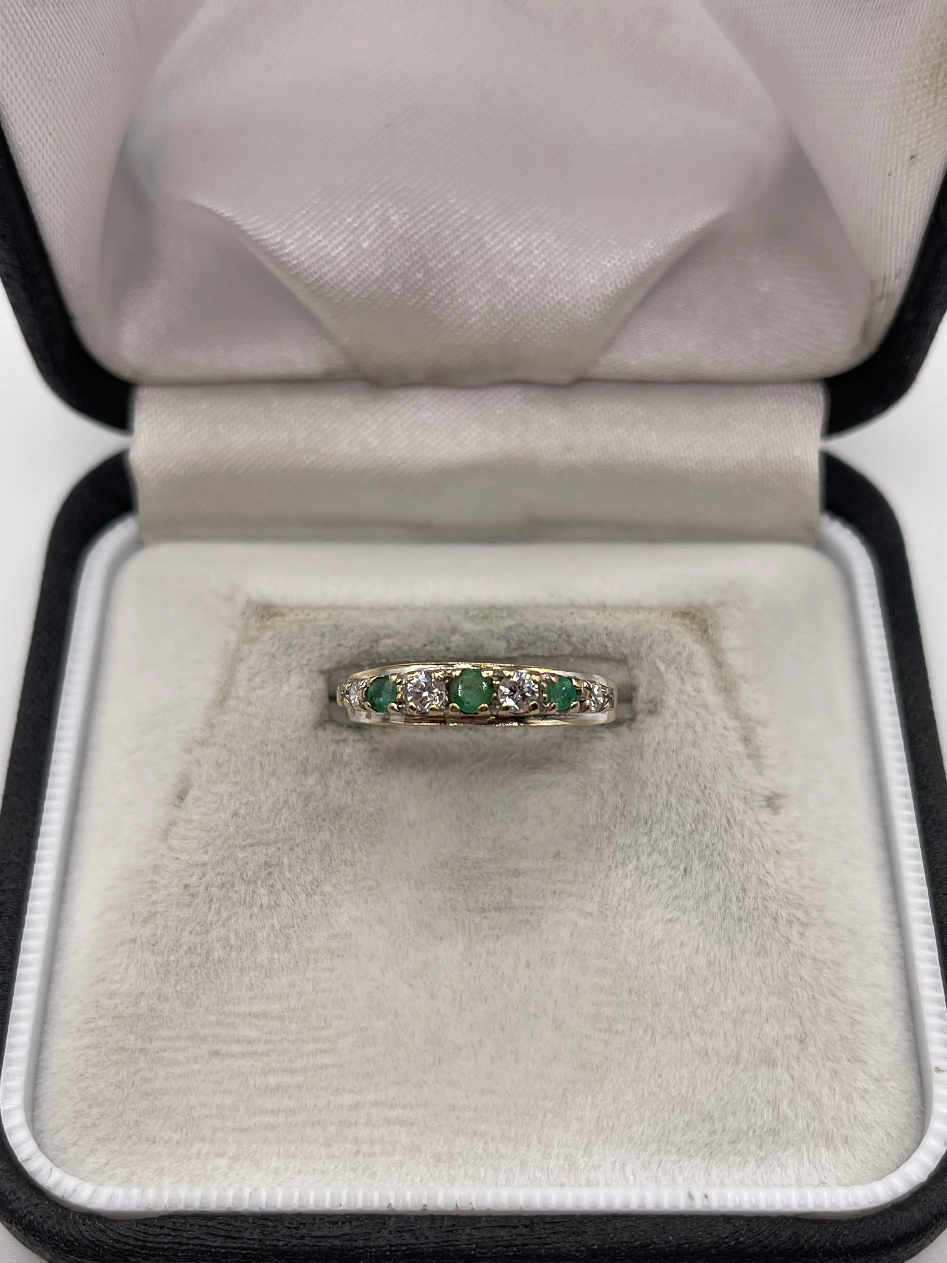 9ct gold emerald and cz ring