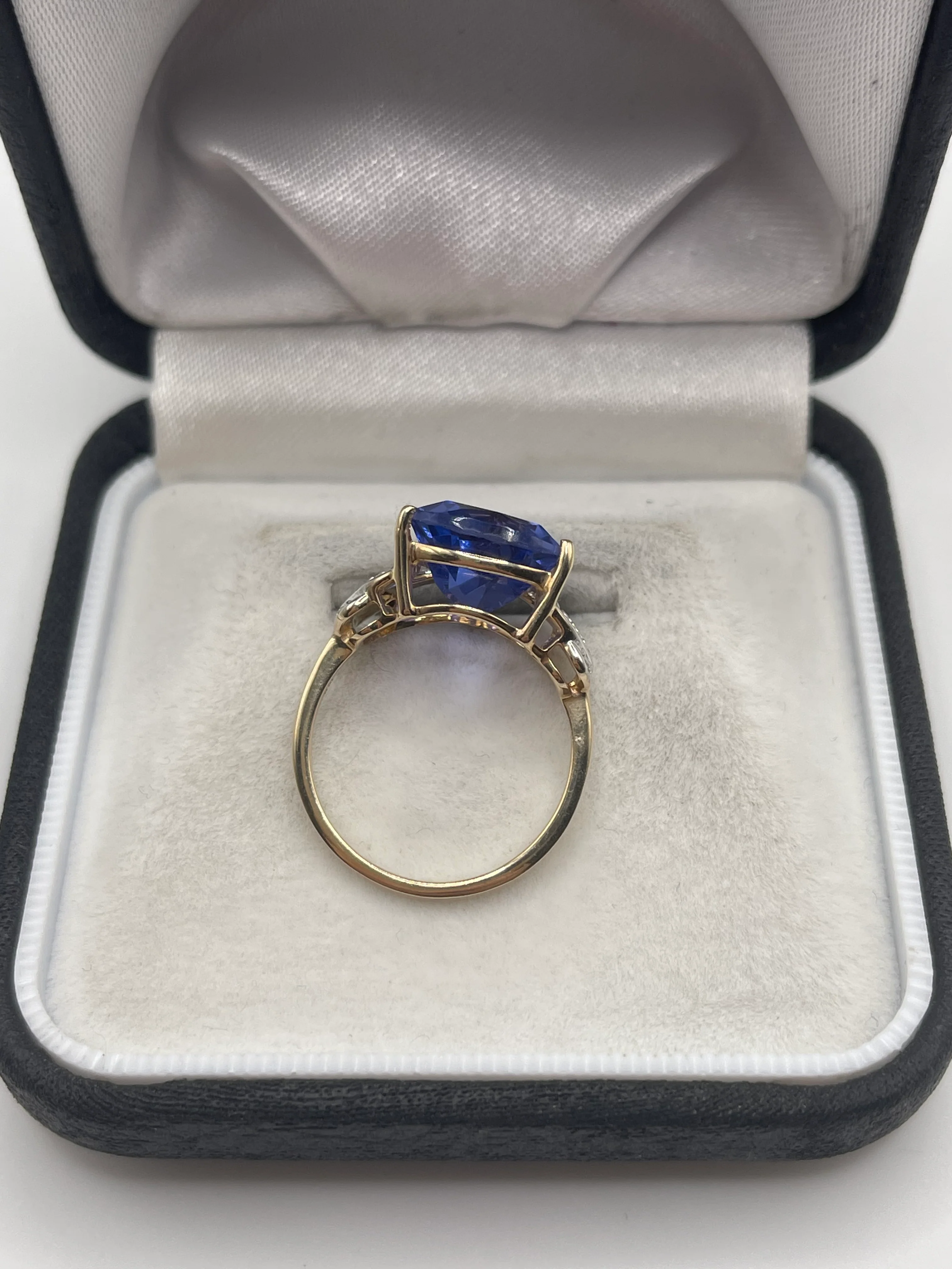 9ct gold fluorite and diamond ring - Image 3