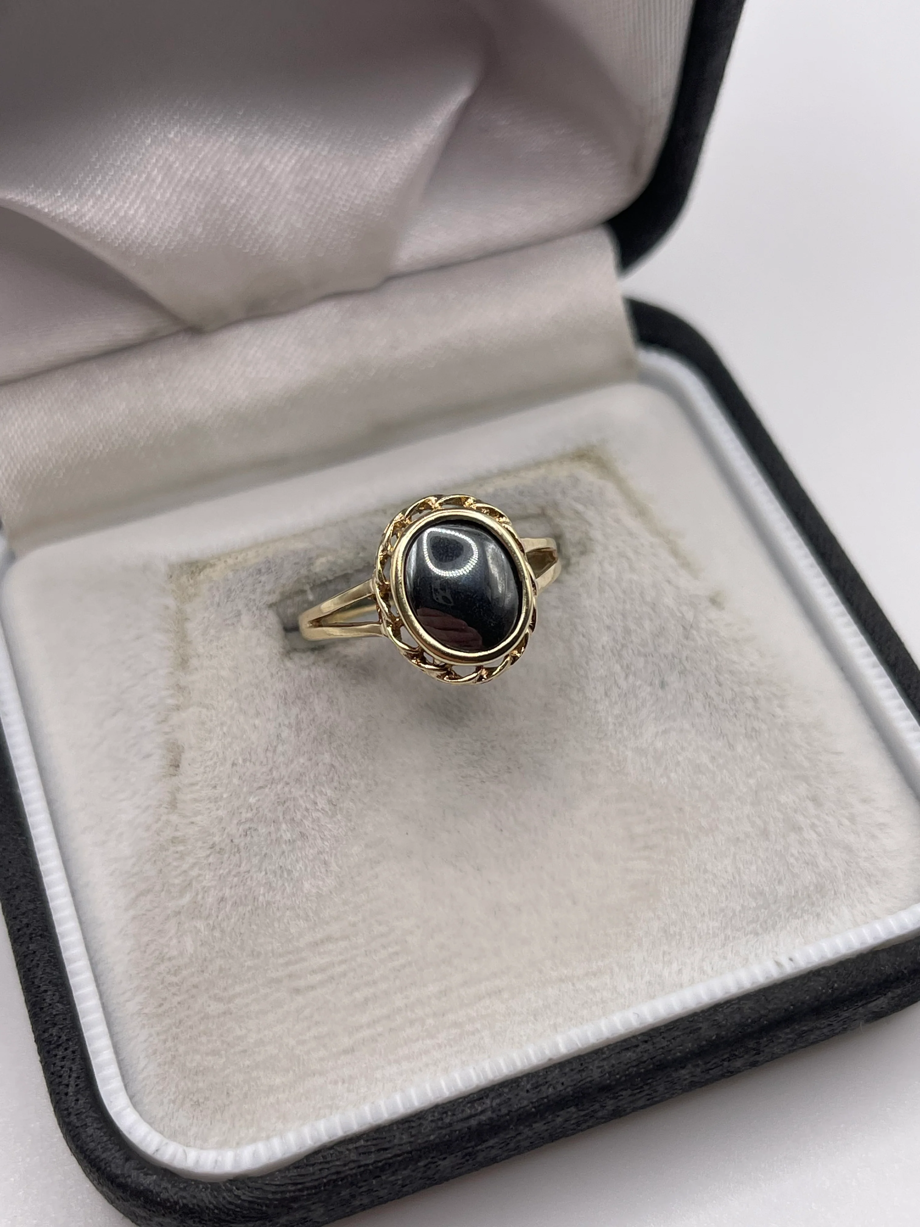 9ct gold hematite ring - Image 2