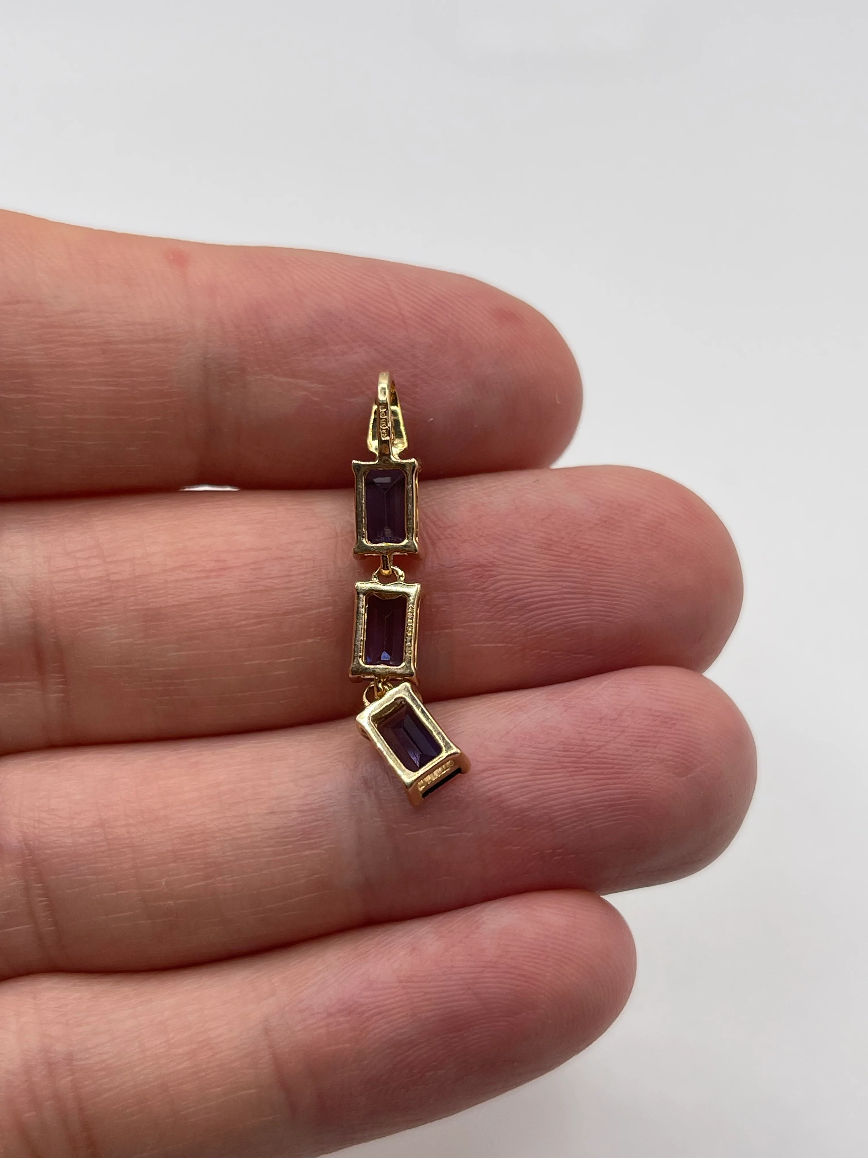 9ct gold iolite and diamond pendant - Image 3