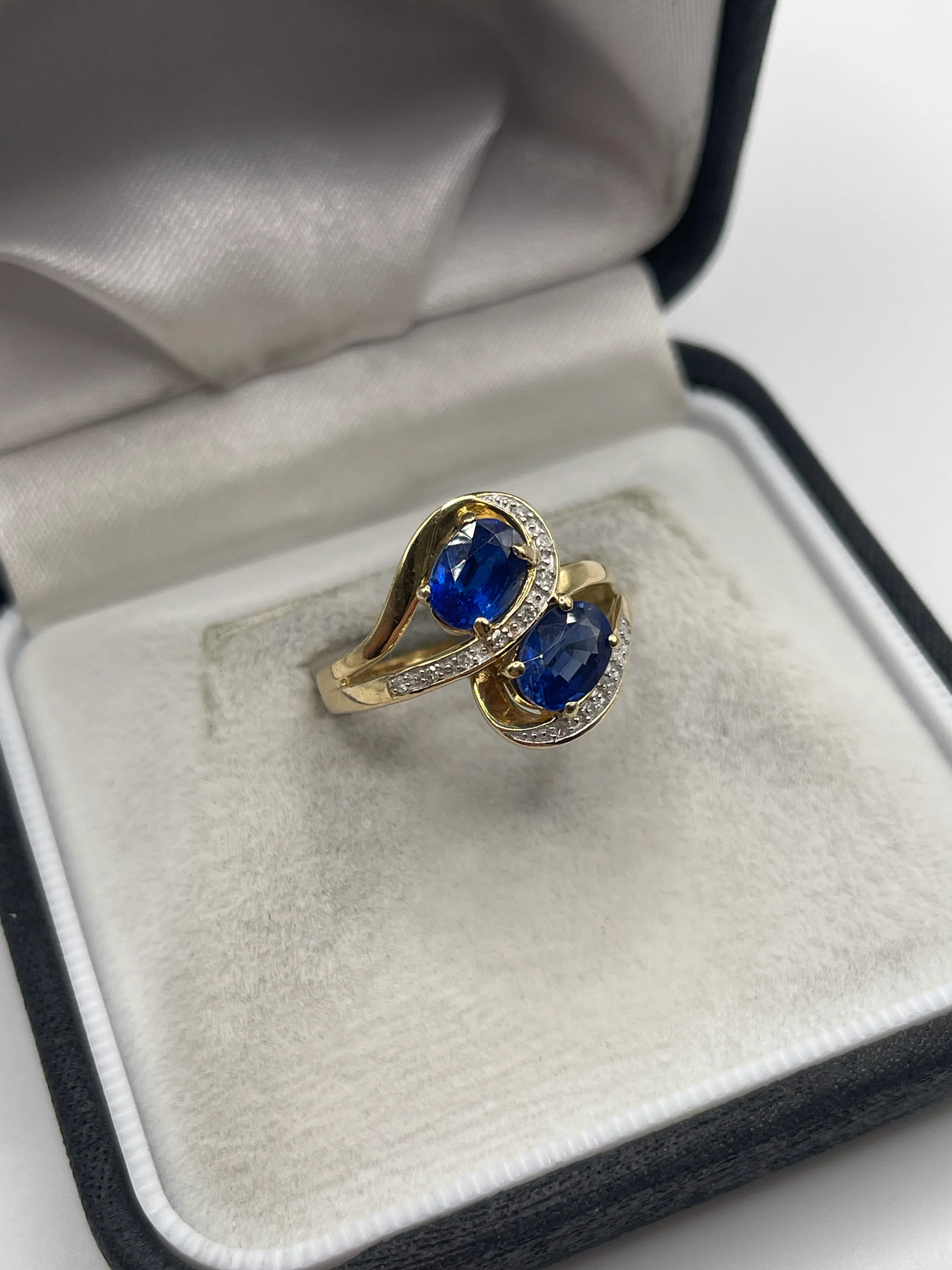 9ct gold kyanite and diamond ring - Image 2