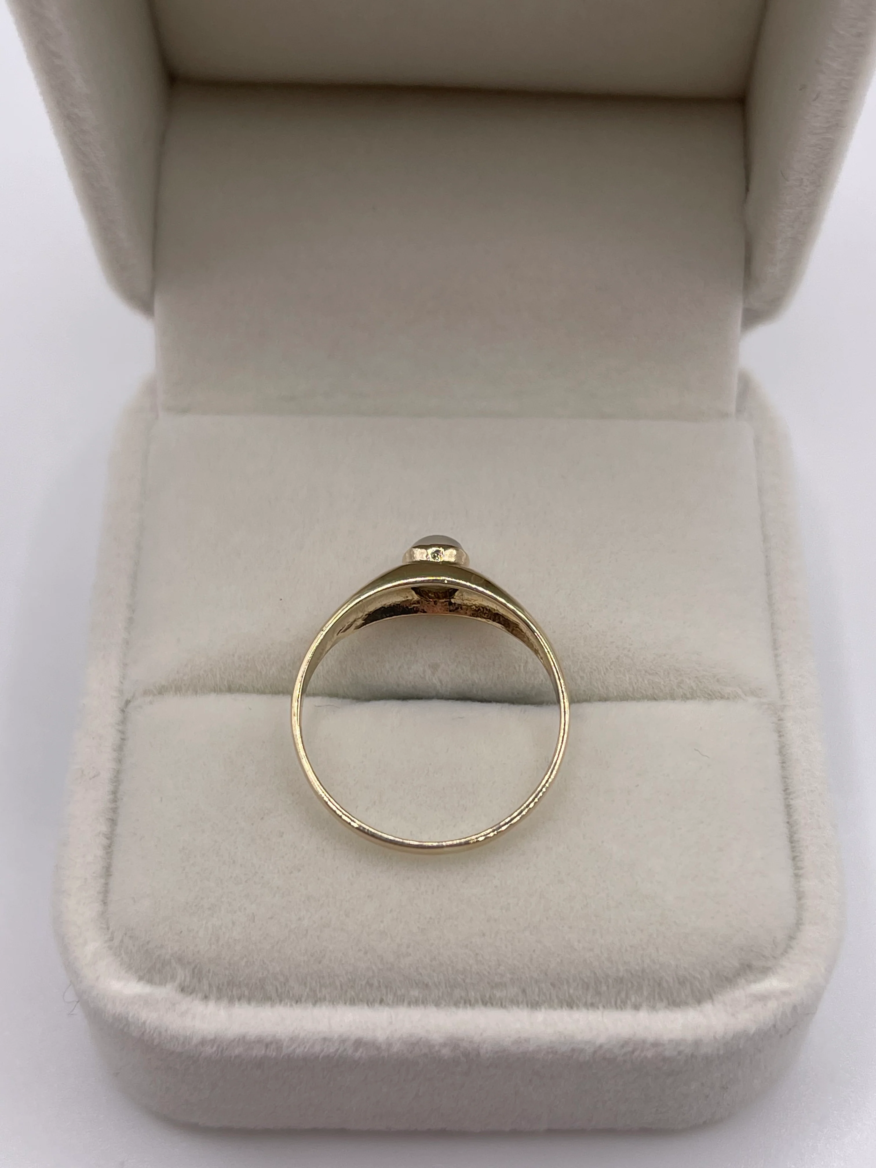 9ct gold moonstone gypsy ring - Image 3
