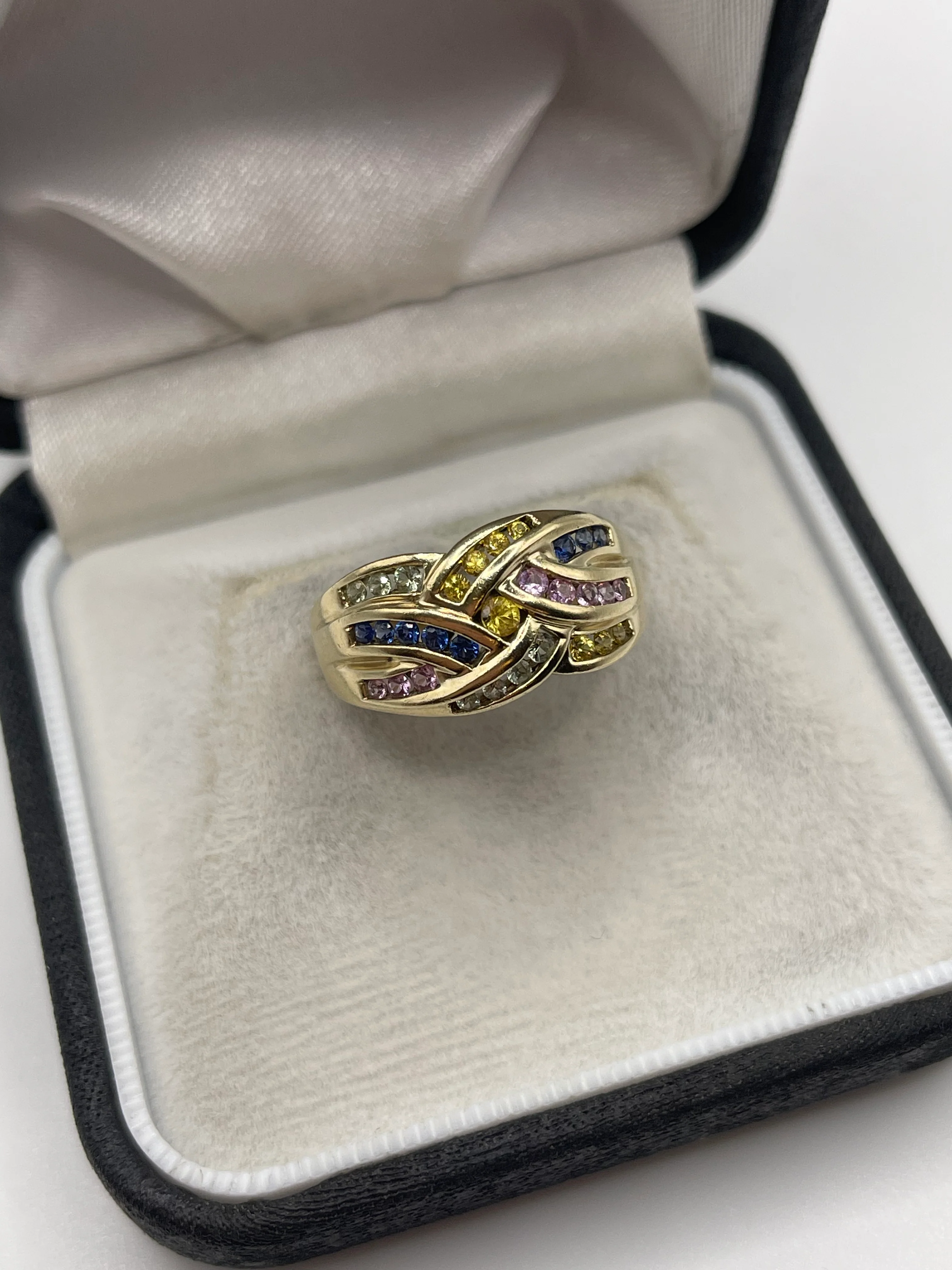 9ct gold multi coloured sapphire ring - Image 2