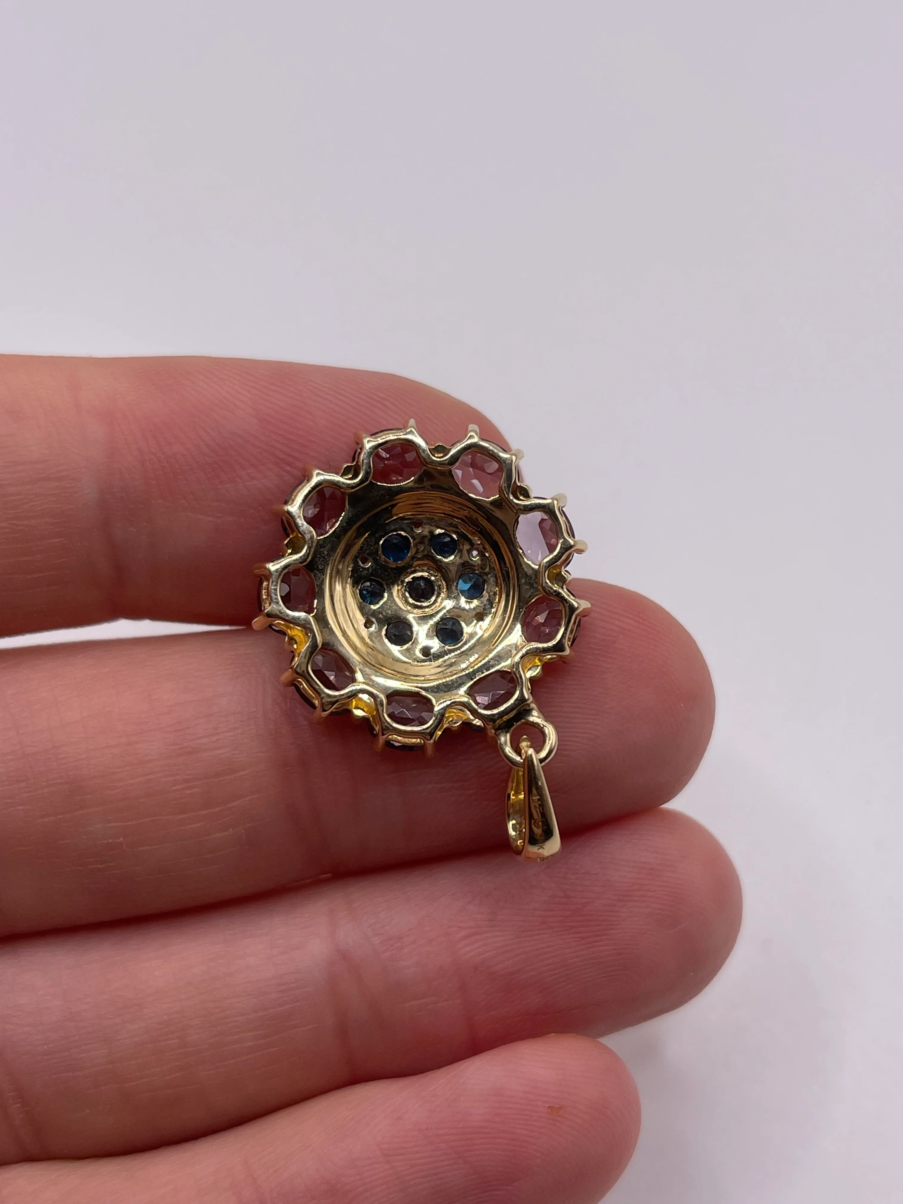 9ct gold multi gemstone pendant - Image 2