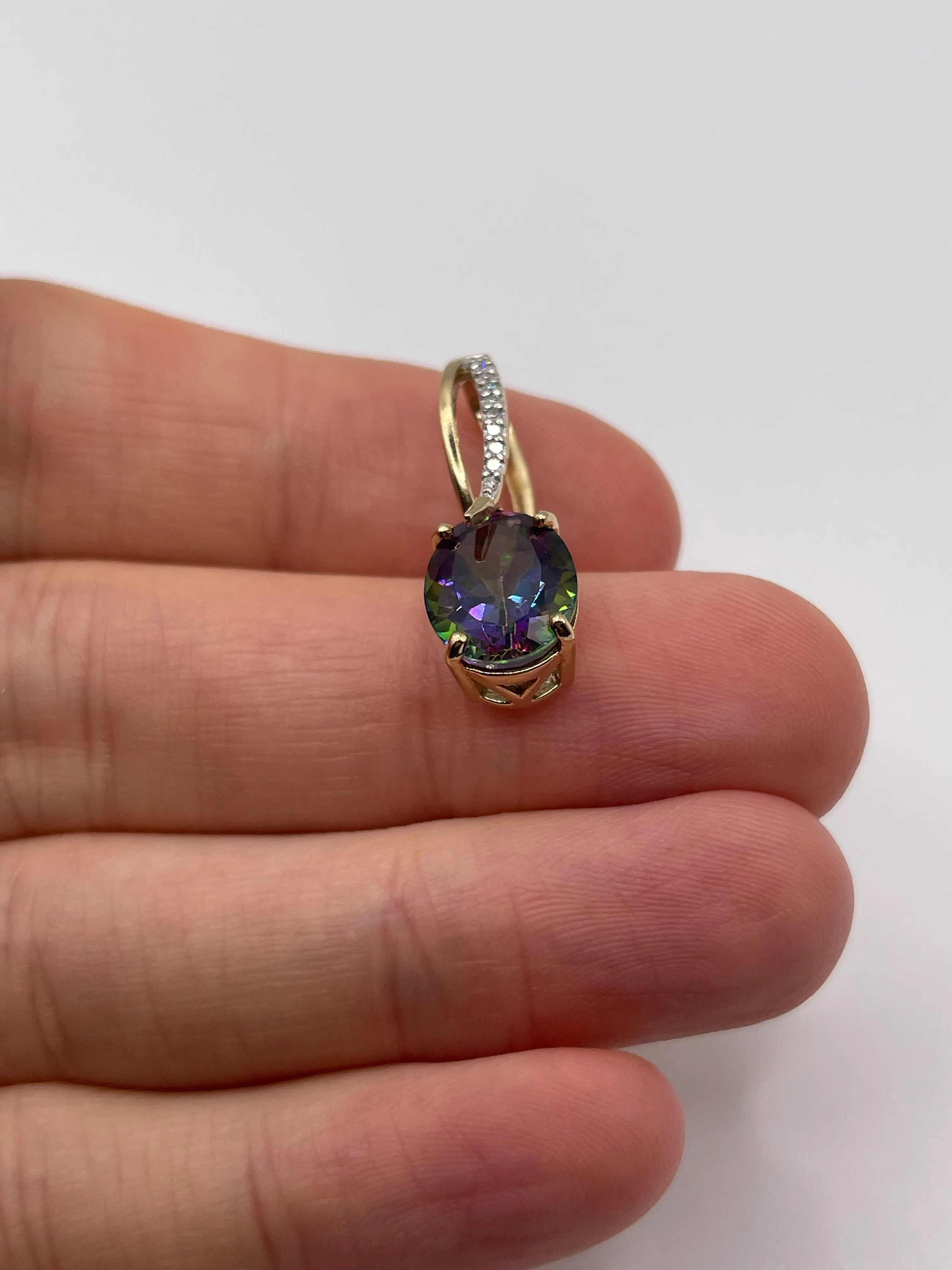 9ct gold mystic topaz and diamond pendant - Image 2