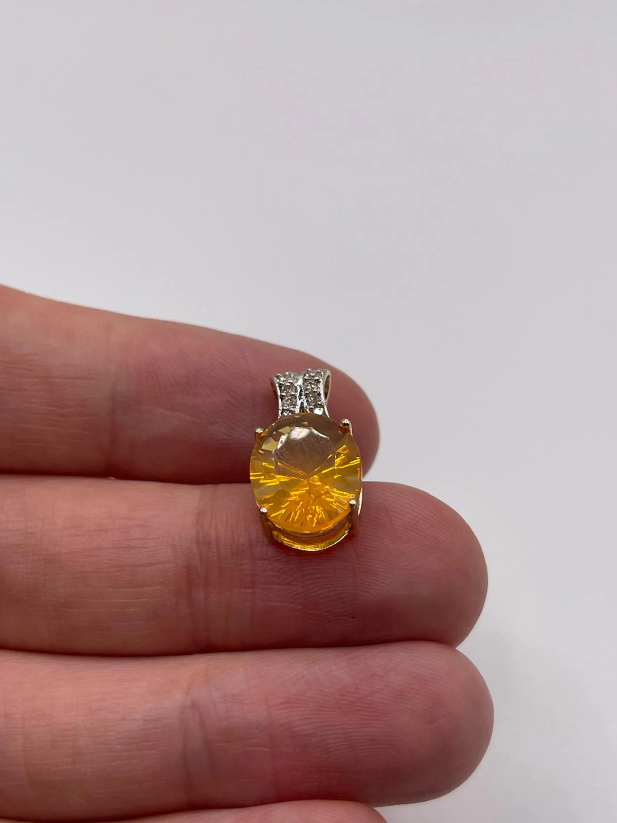 9ct gold opal and diamond pendant - Image 2