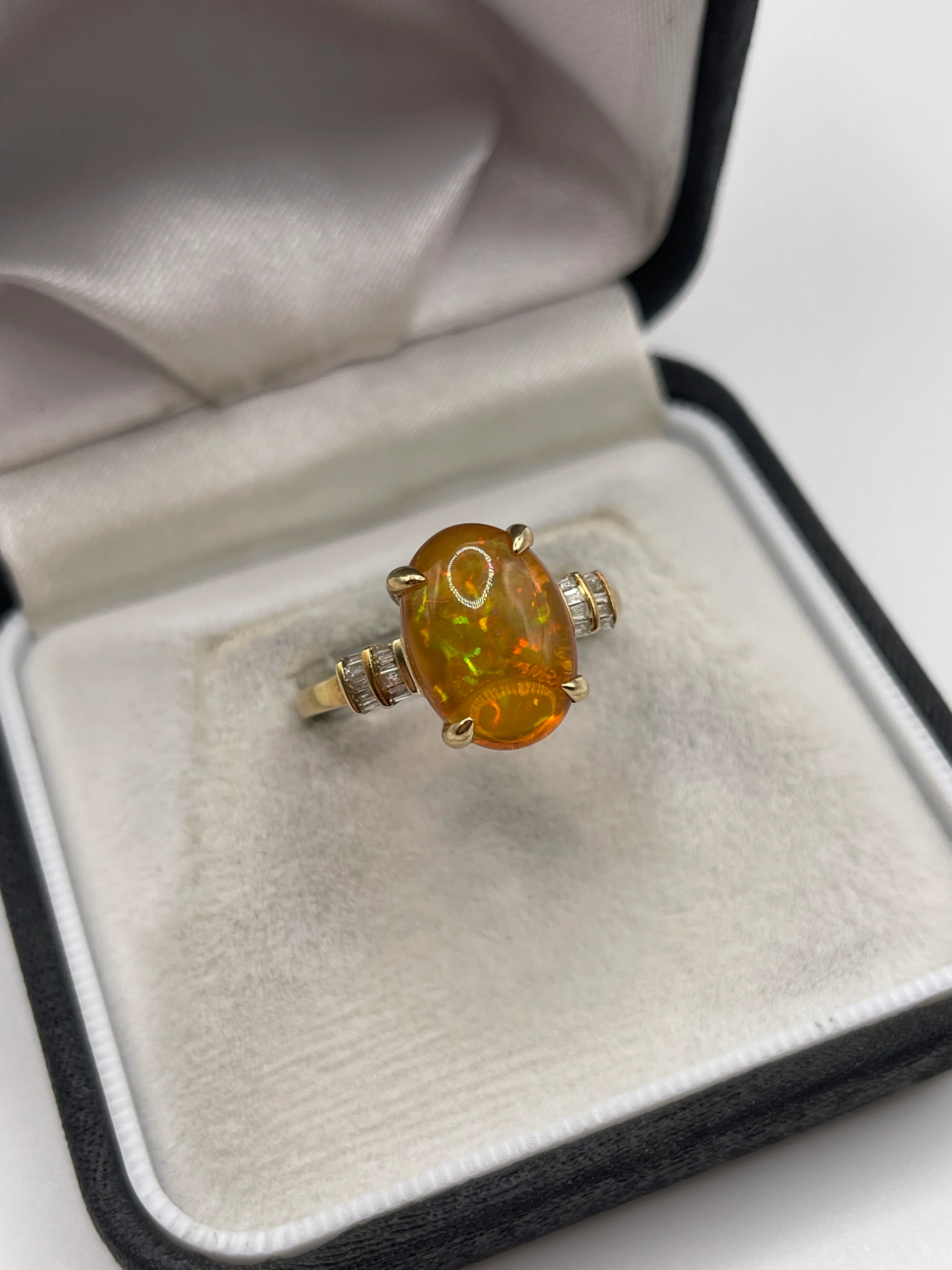 9ct gold opal and diamond ring - Image 2