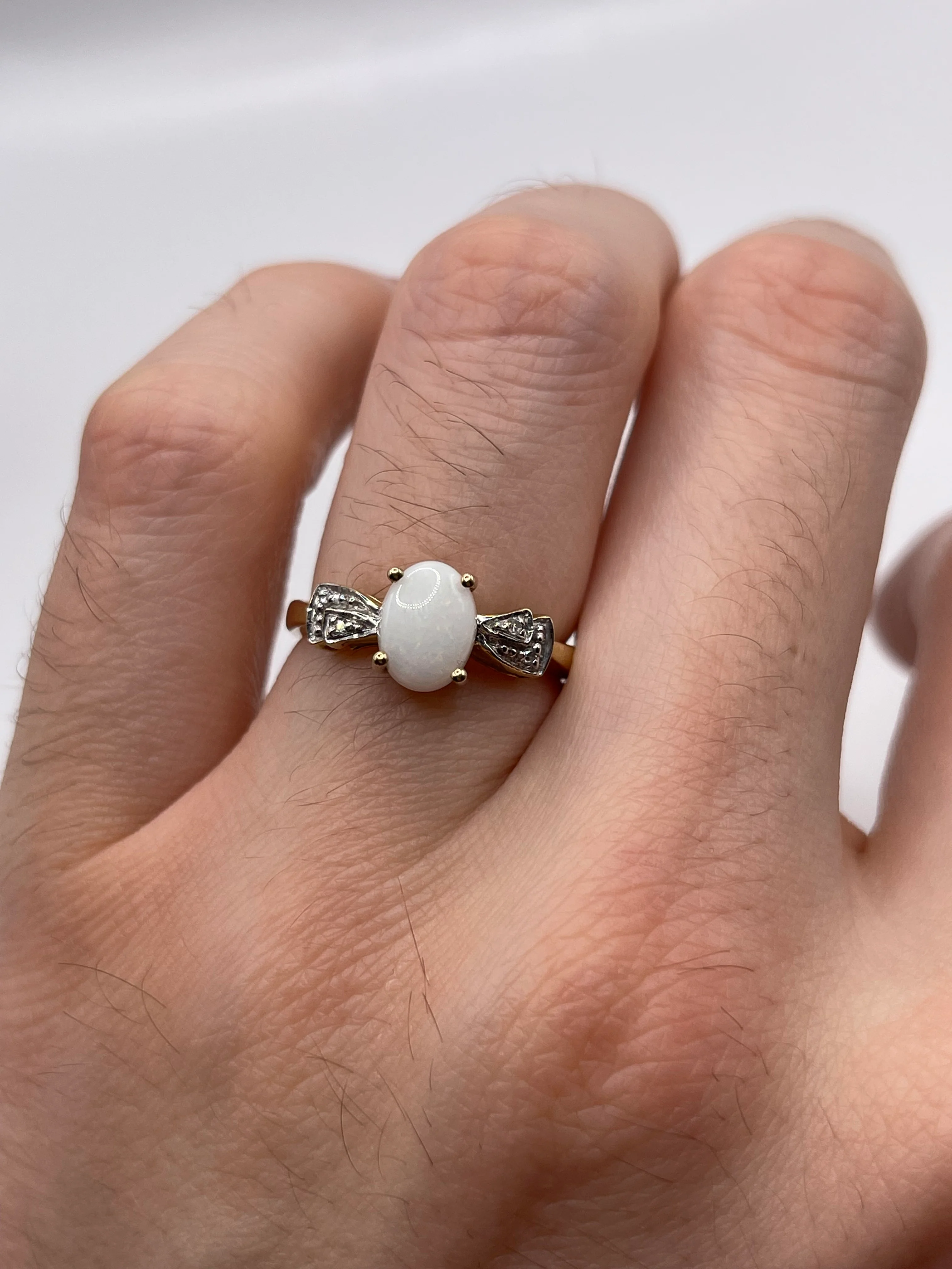 9ct gold opal and diamond ring - Image 4