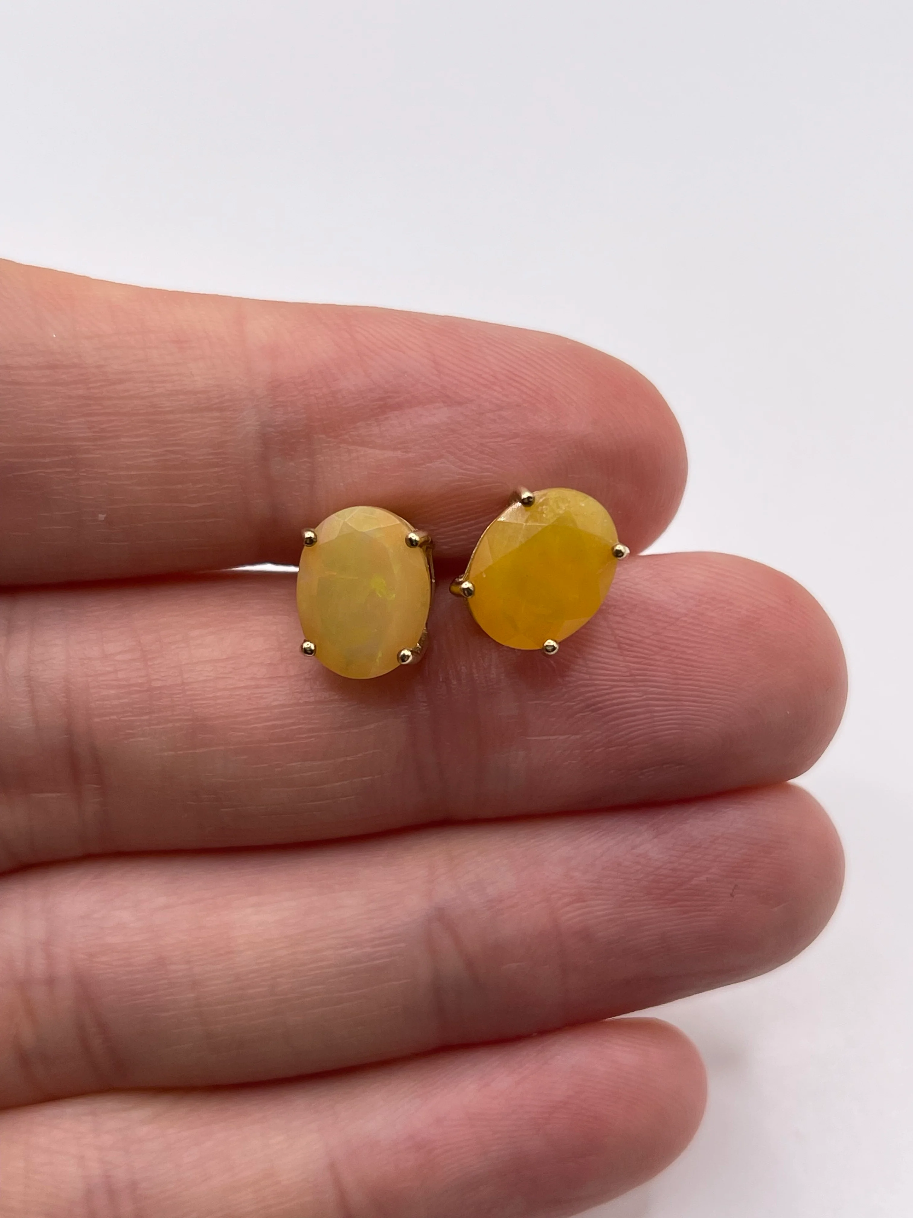 9ct gold opal earrings