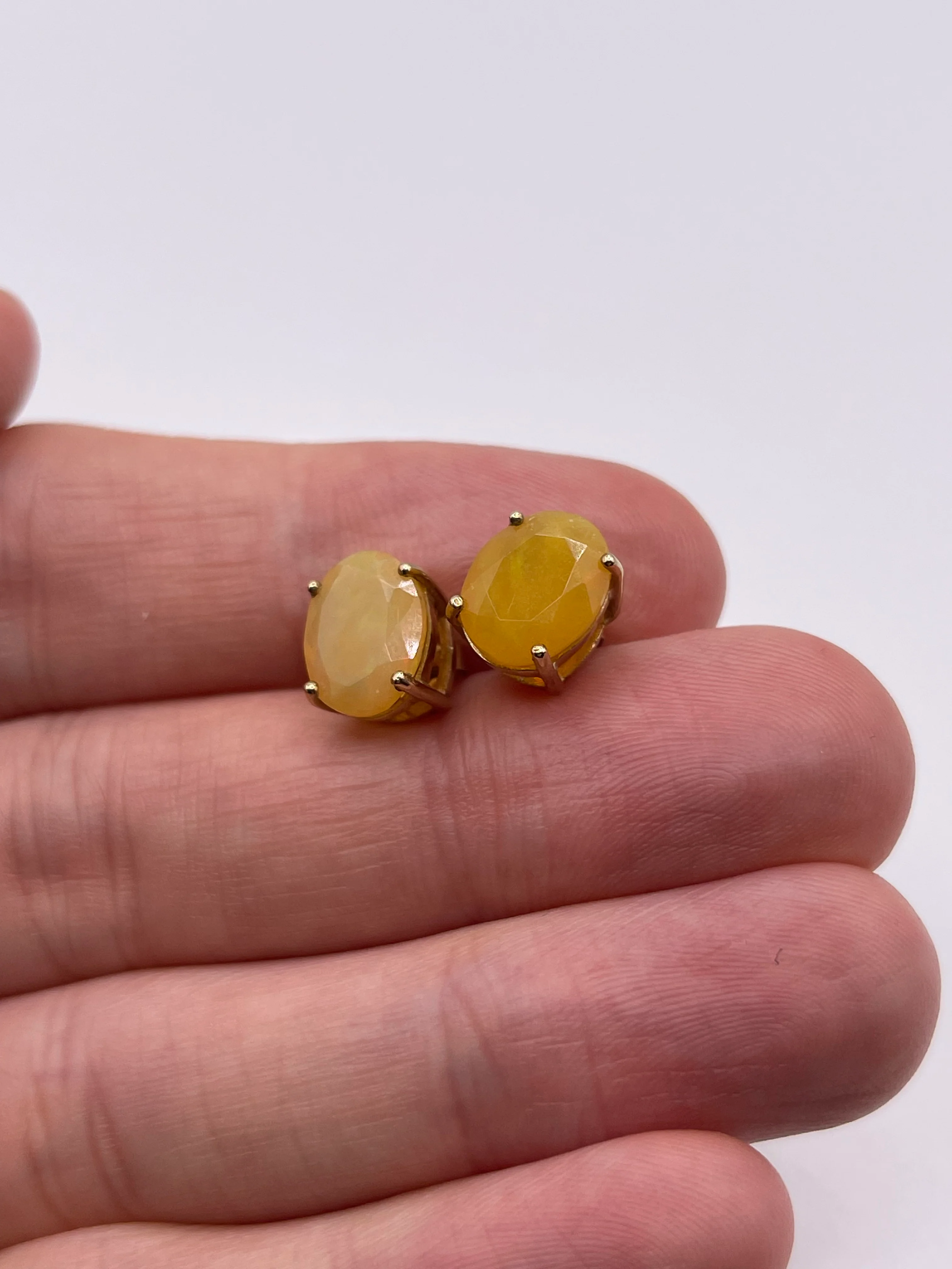9ct gold opal earrings - Image 2