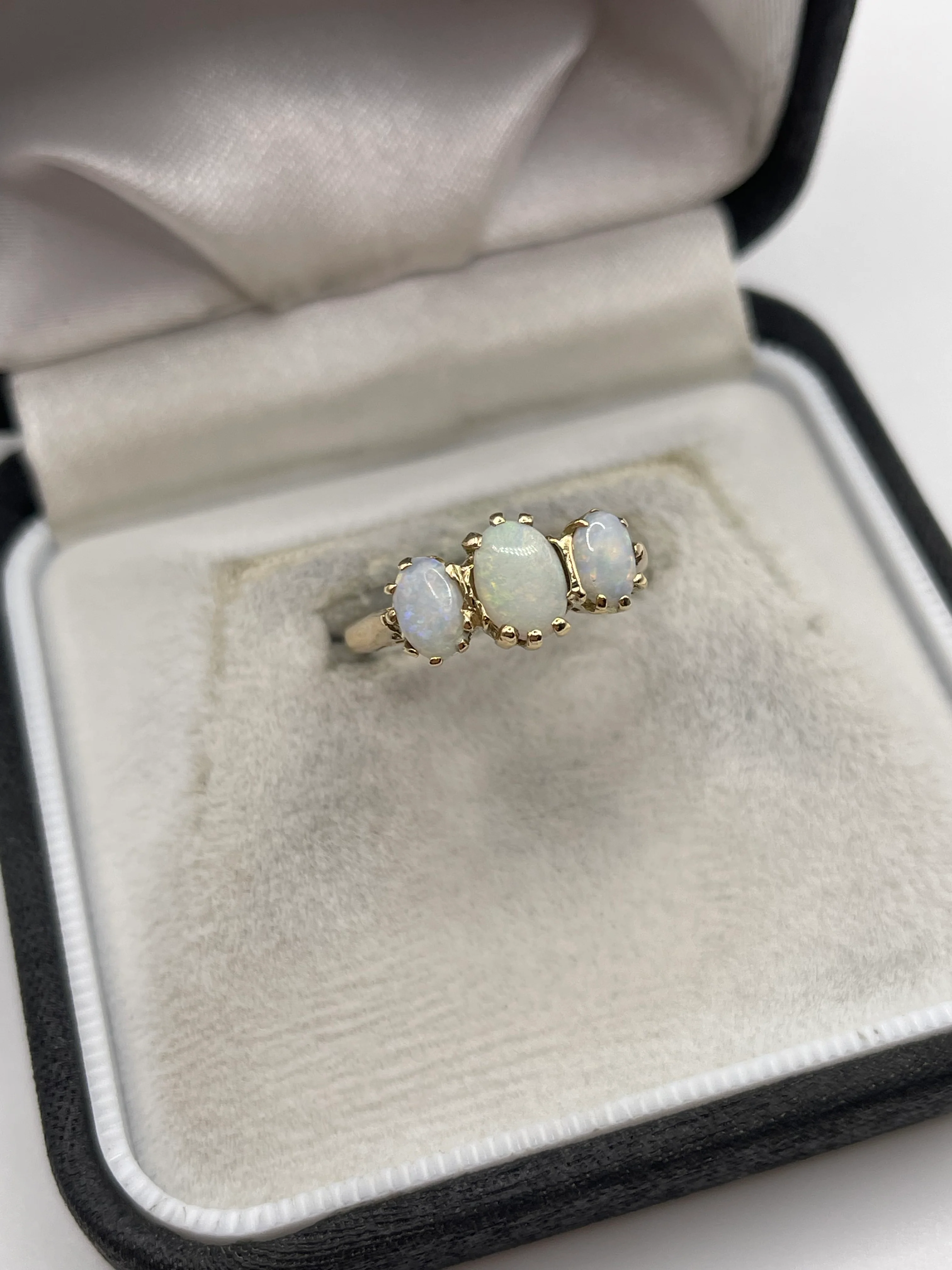 9ct gold opal ring - Image 2