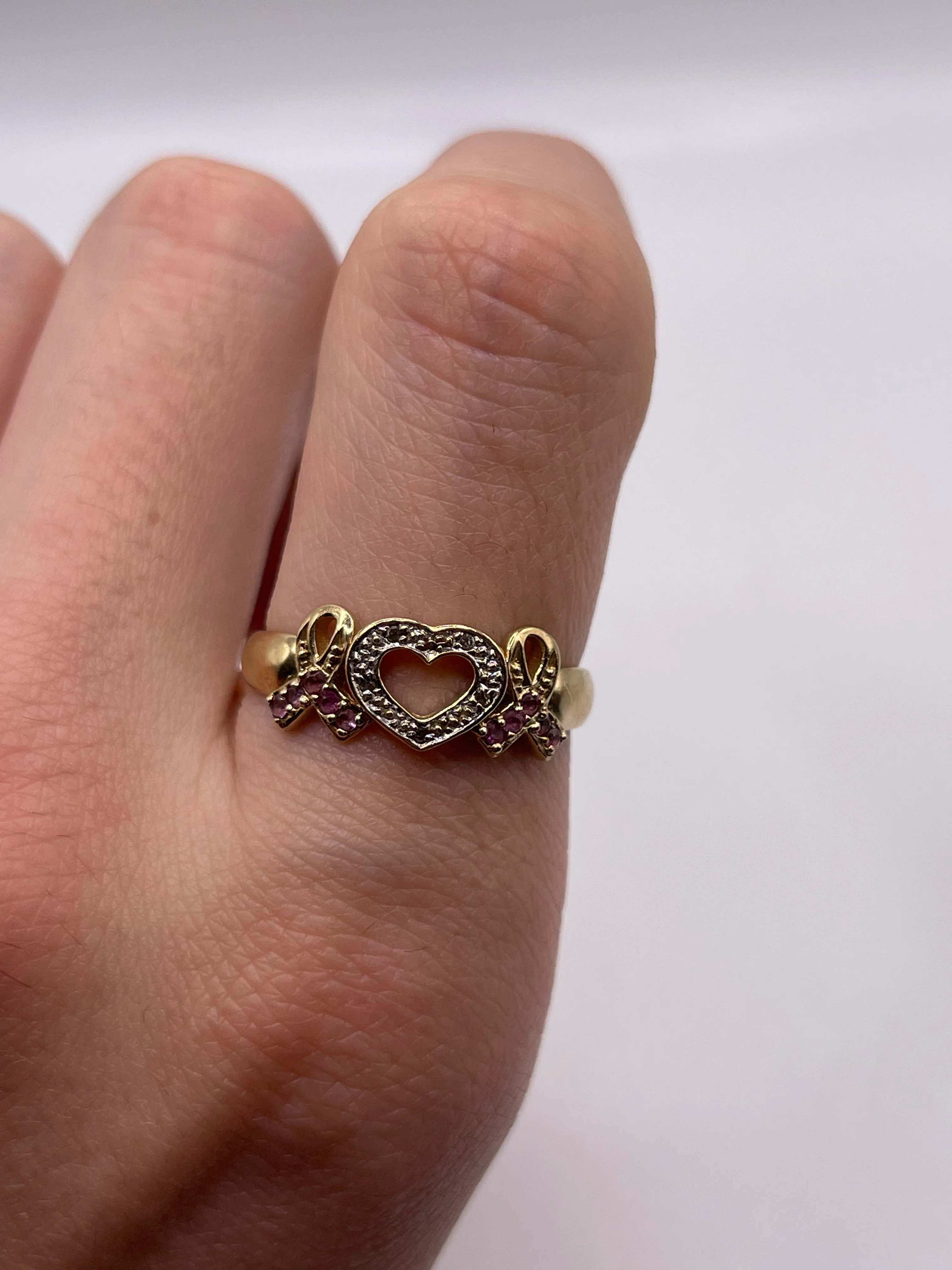 9ct gold pink sapphire and diamond ring - Image 4