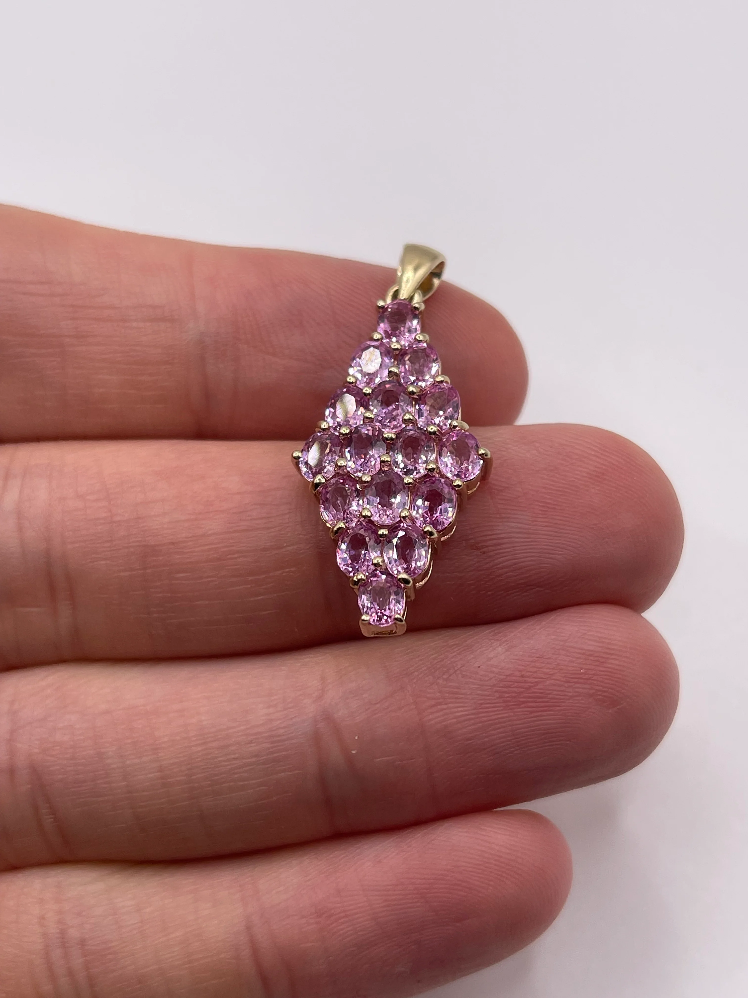 9ct gold pink sapphire cluster pendant - Image 2