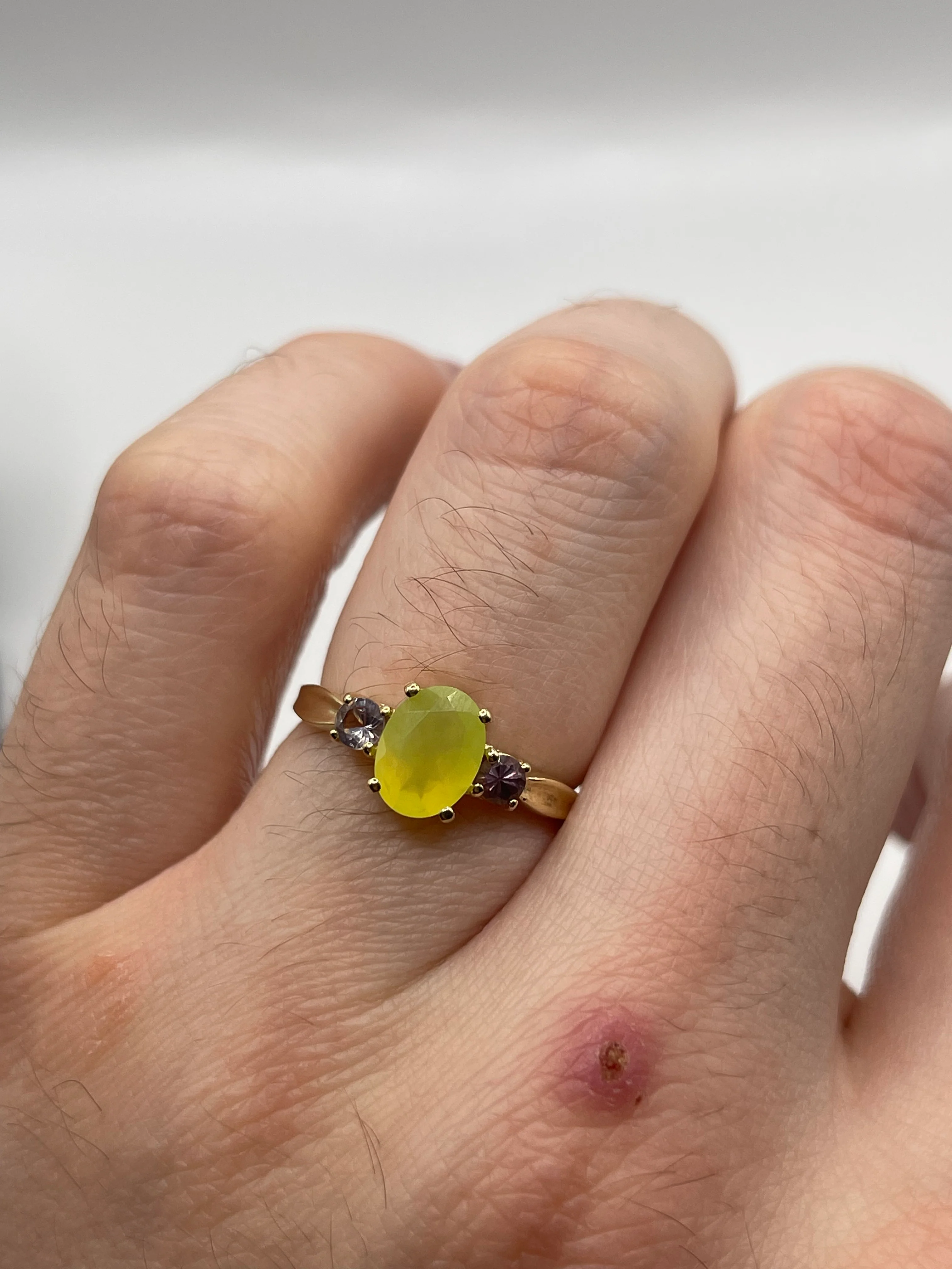 9ct gold quartz ring - Image 4