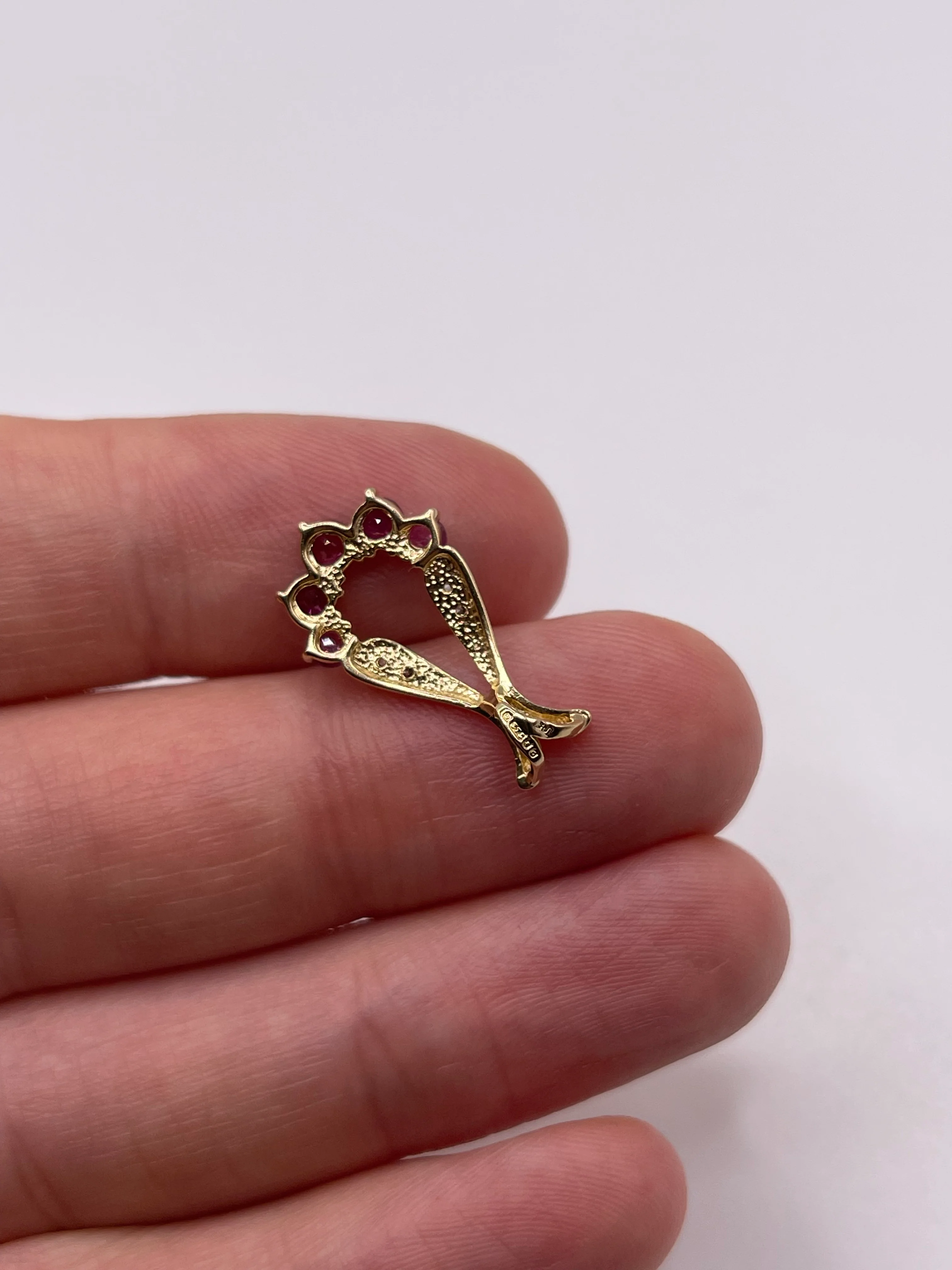 9ct gold ruby and diamond pendant - Image 2