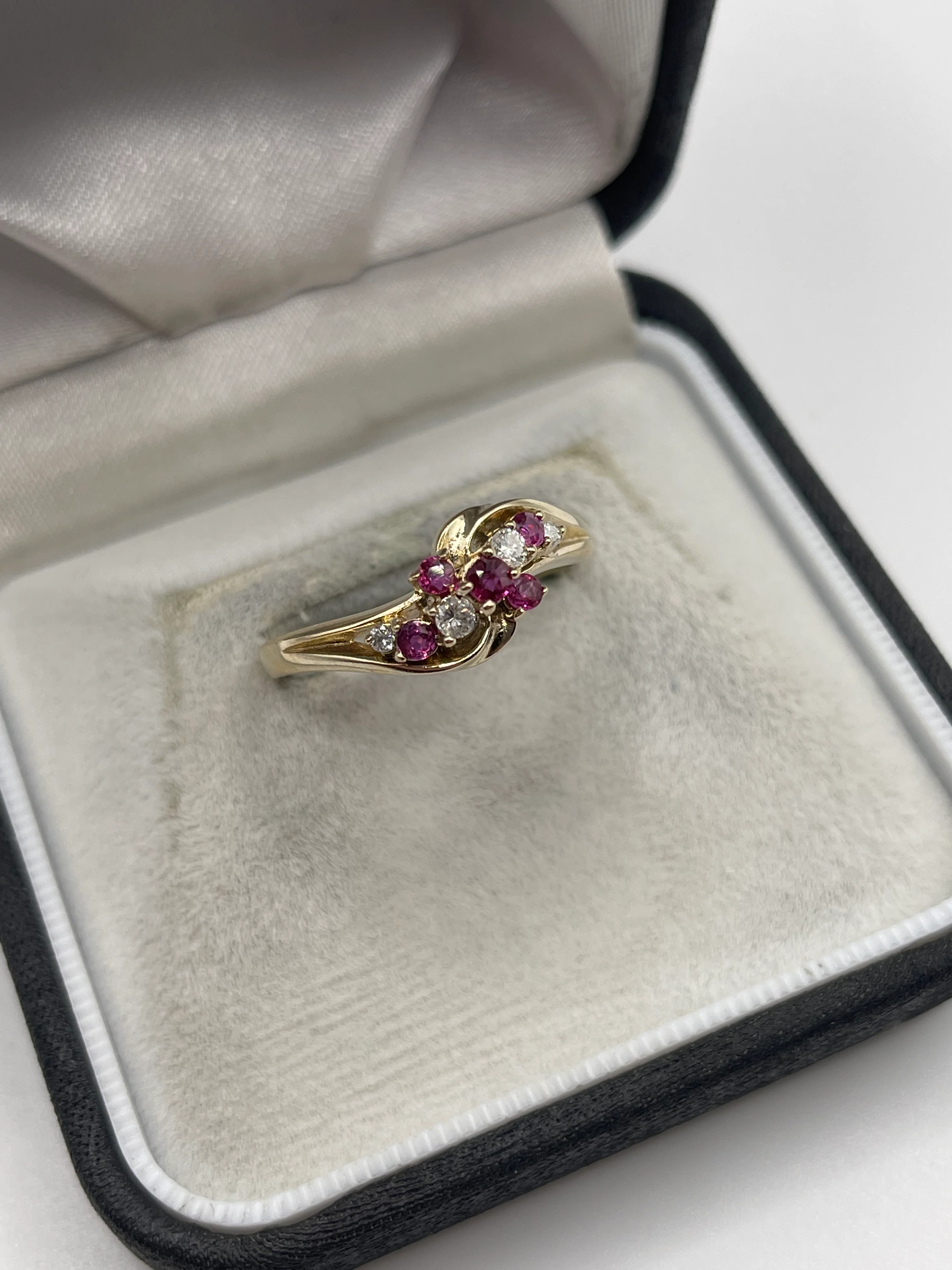 9ct gold ruby and diamond ring - Image 2