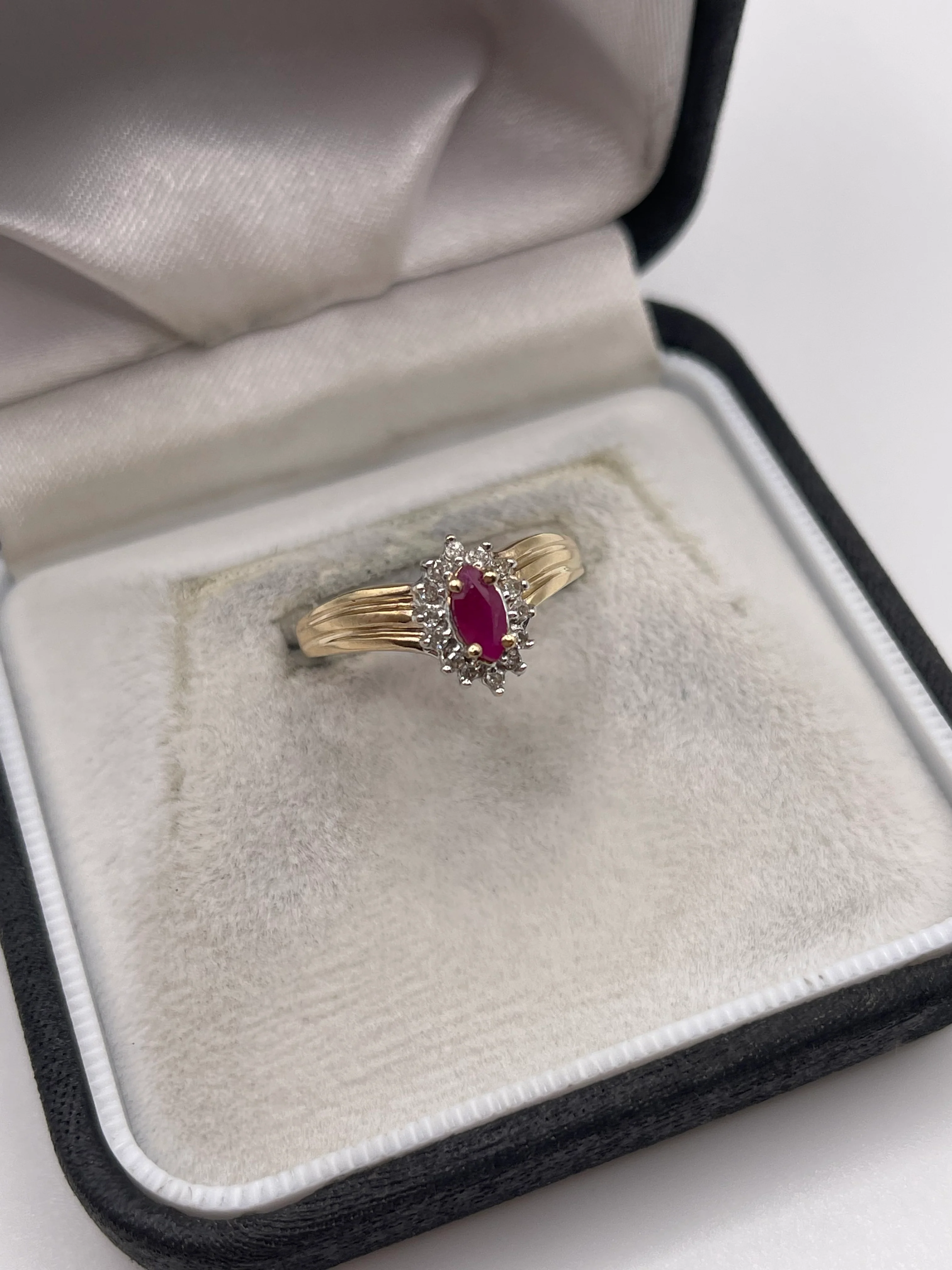 9ct gold ruby and diamond ring - Image 2
