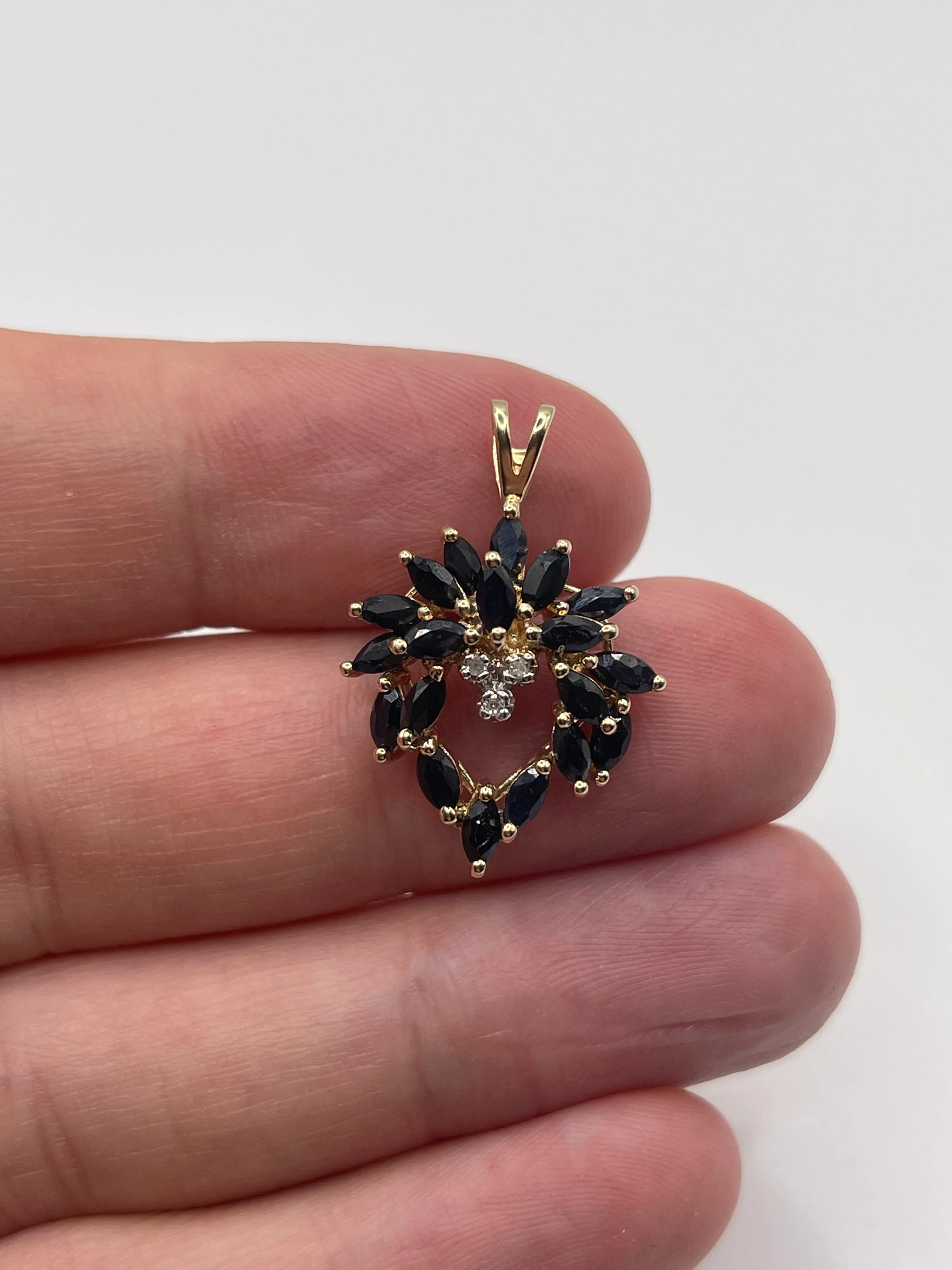 9ct gold sapphire and diamond heart pendant