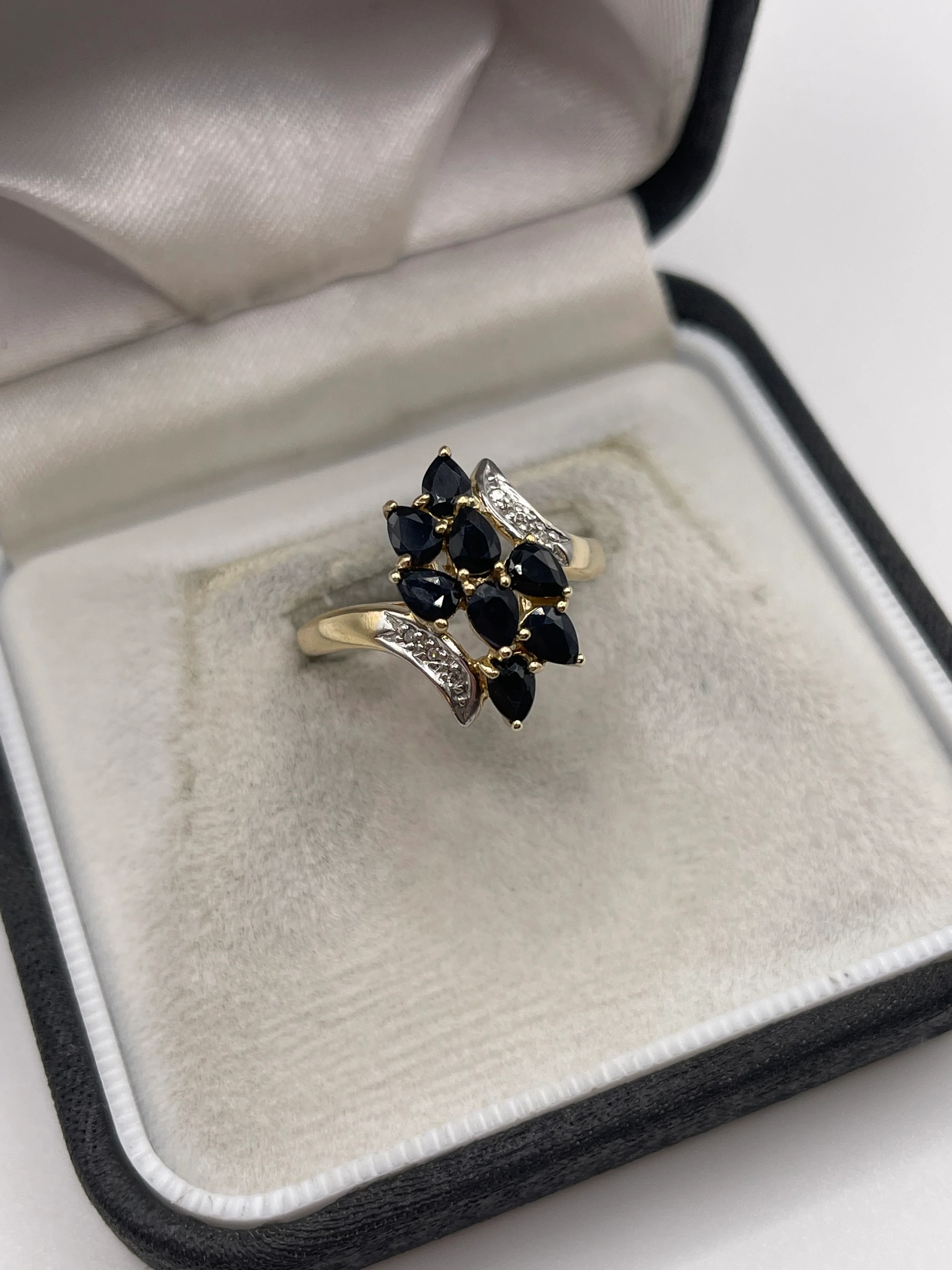 9ct gold sapphire and diamond ring - Image 2